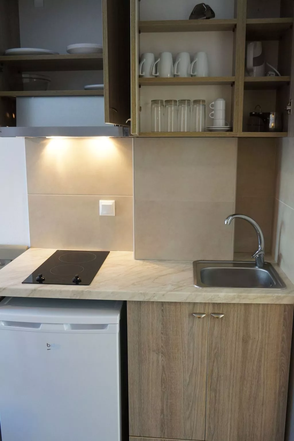 Finikas Garden Nikit-Binnen