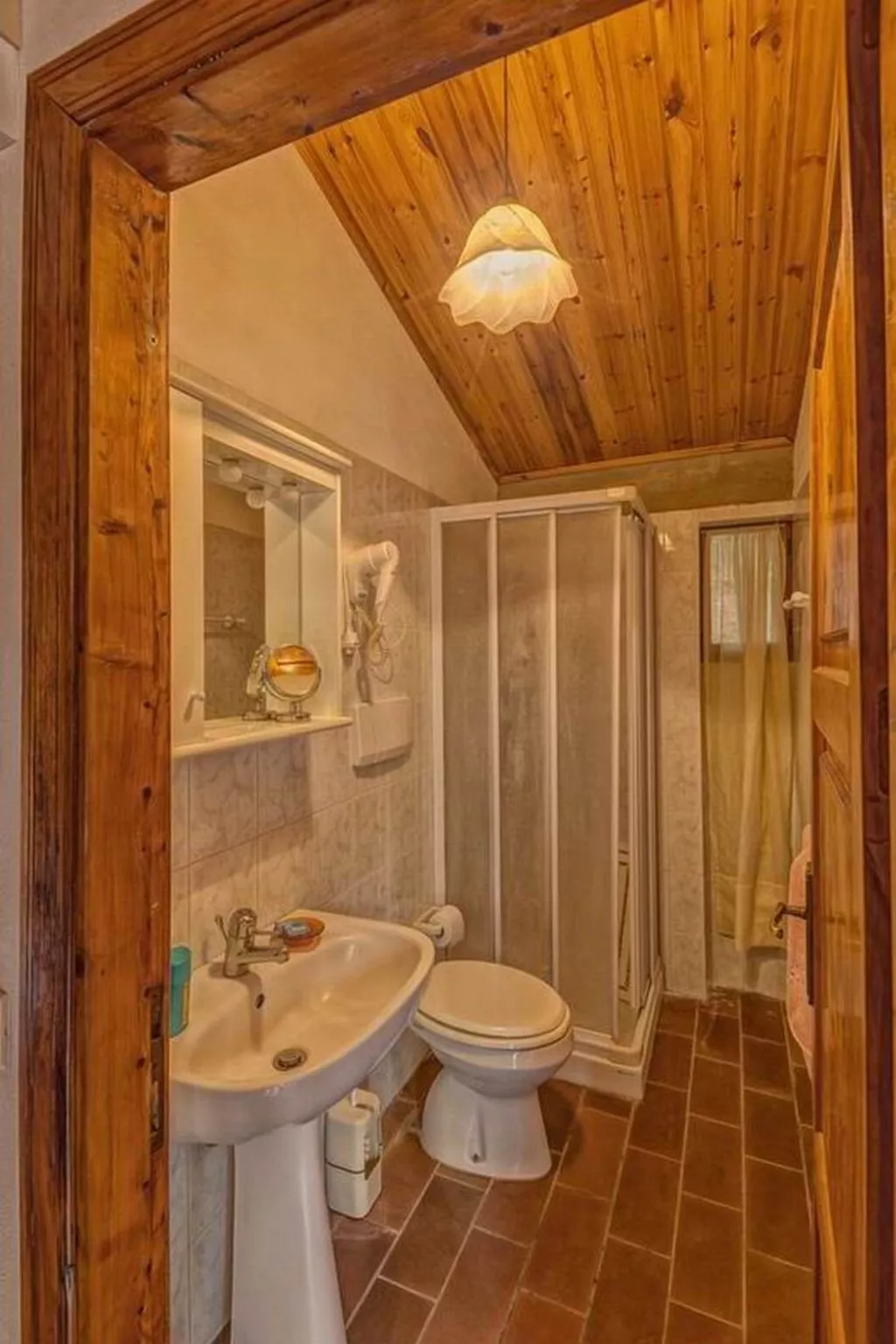 Dante Leccino' Wohnung mit Gemeinschaftspool-Binnen