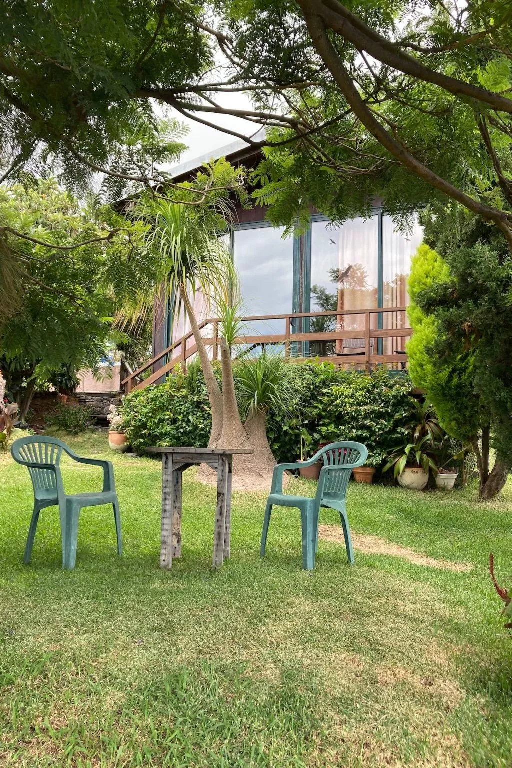 In Canhas mit Schönem Garten-Buiten