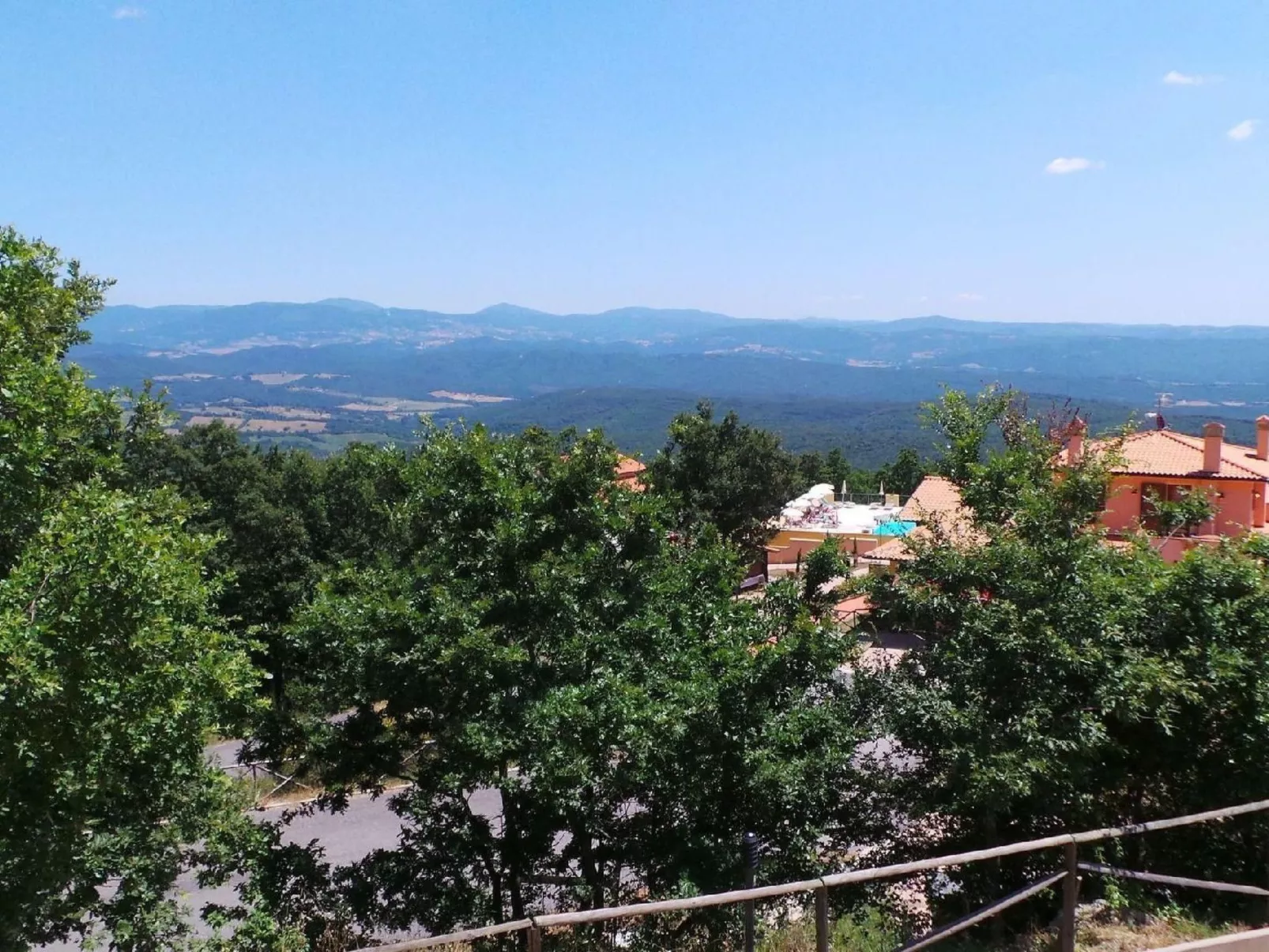 Komfortable und entspannende Wohnung-Buiten