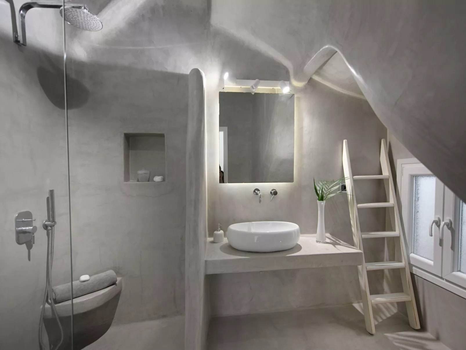 SUPERB BEACH ACCESS LUXURY SEA VILLA POOL by Calypso Sunset-Binnen