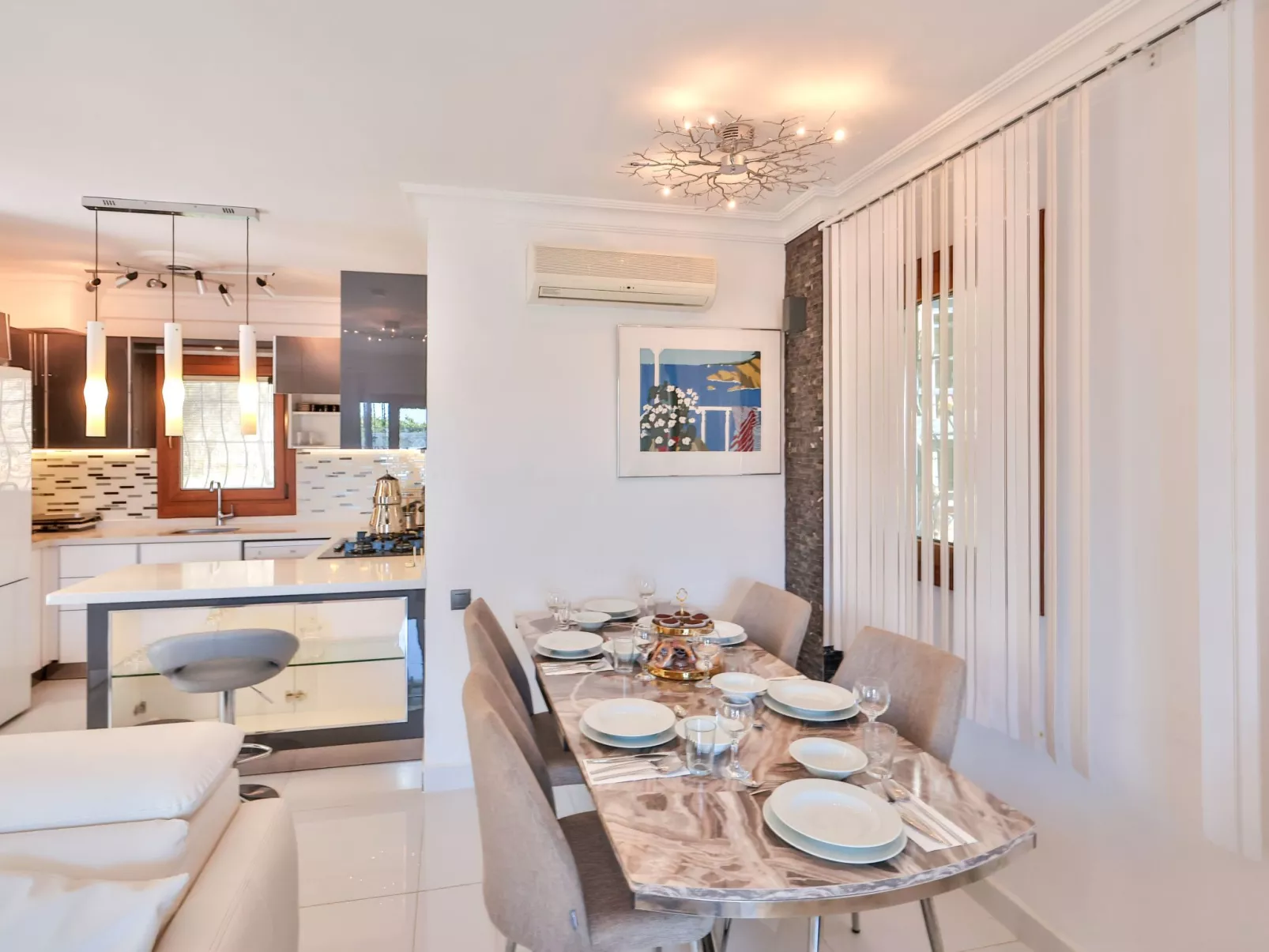 Villa mit Meerblick und privatem Pool-Image-tags.info