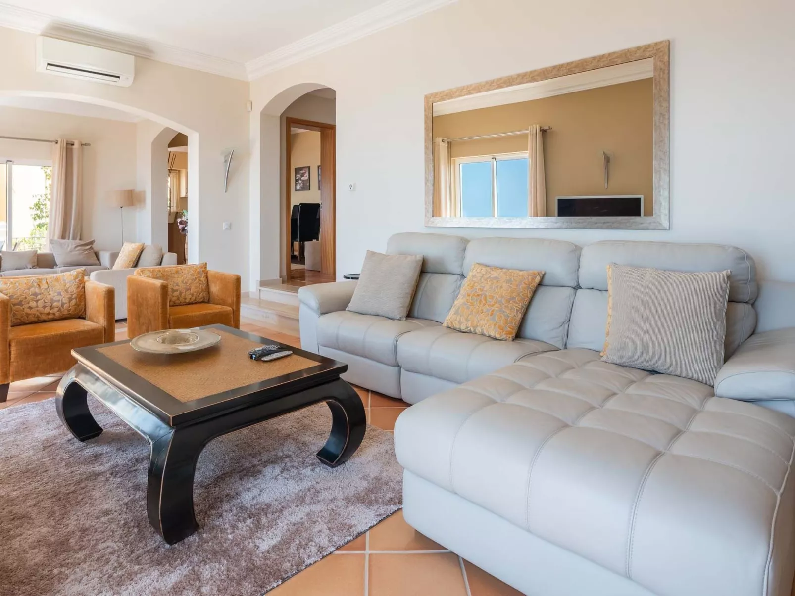 Entworfene Villa-Binnen