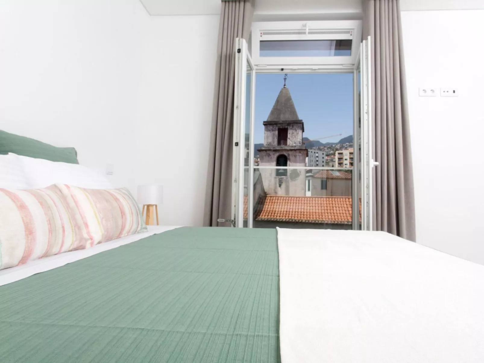 "BJ Apartment Funchal III"-Image-tags.info