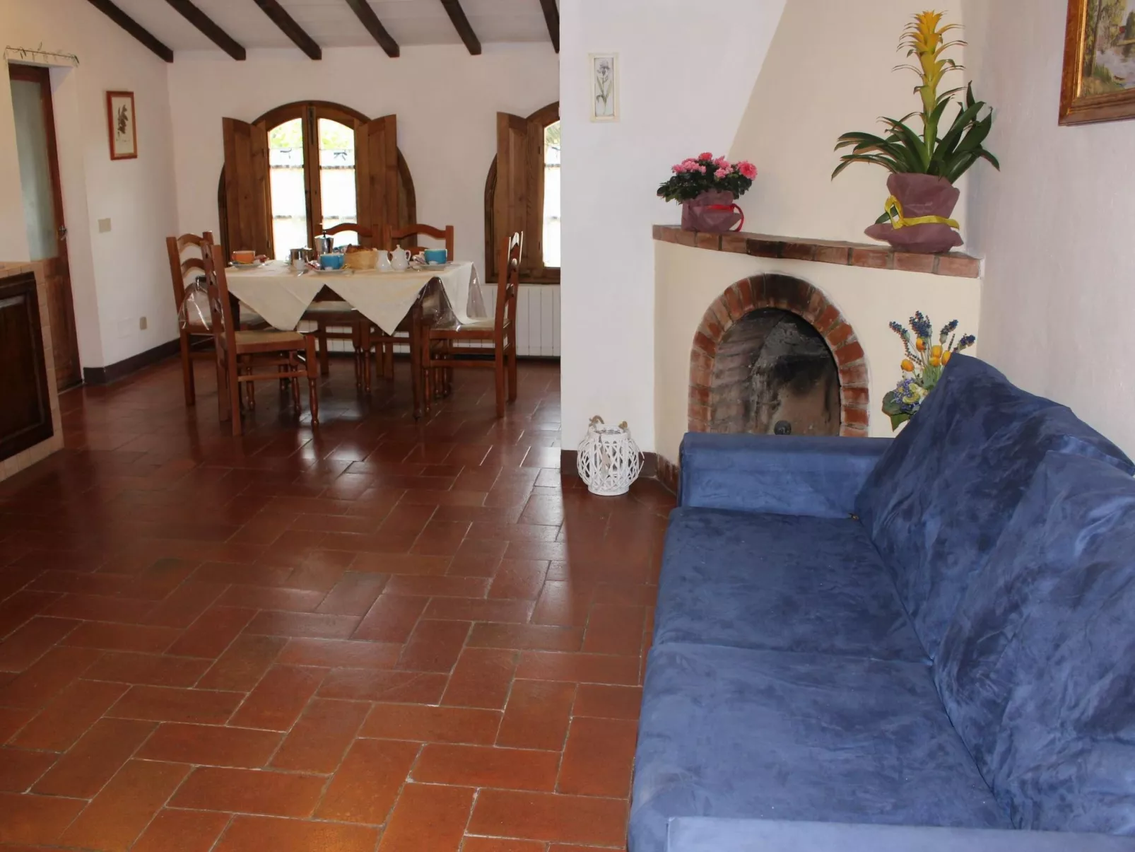 Santinovo archi Wohnung mit Schwimmbad-Binnen