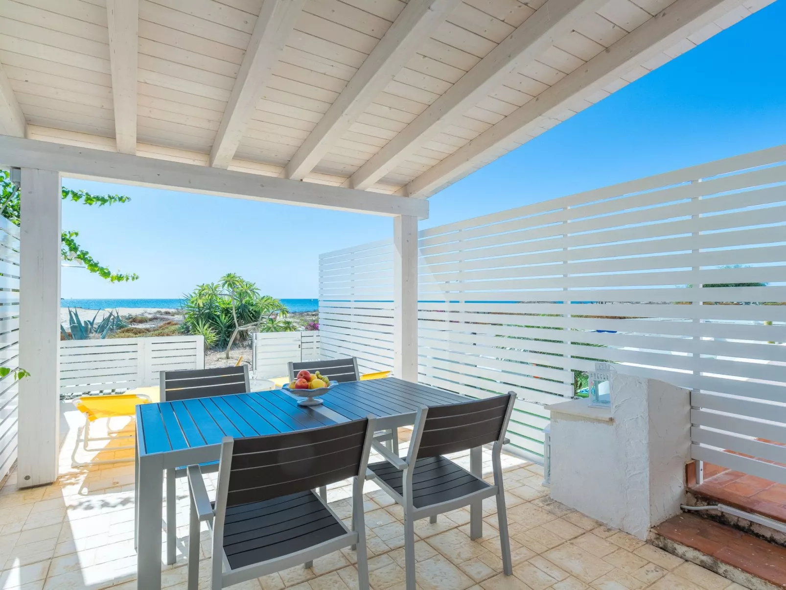 Amarillis, Wohnung am Strand-Image-tags.info