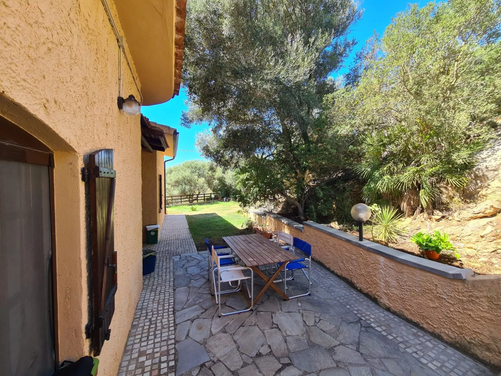 Villa mit Panoramablick-Image-tags.info