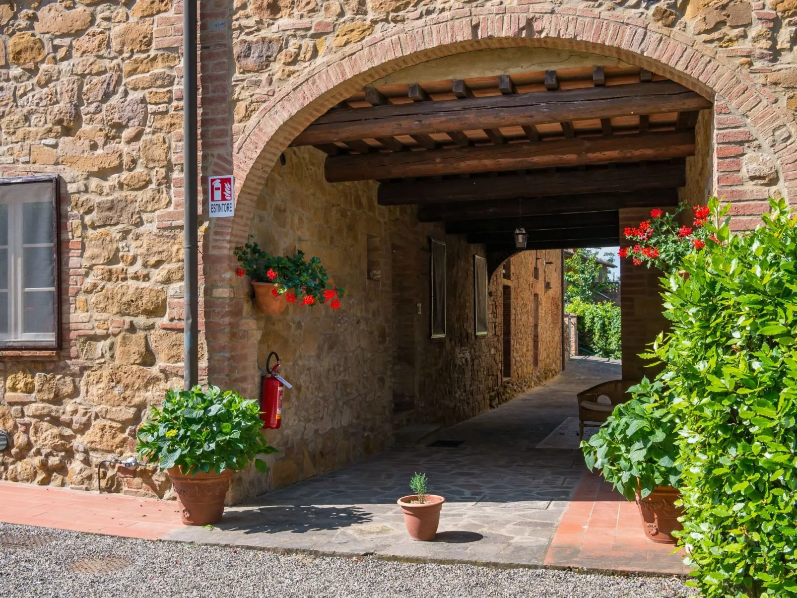 Vier-Zimmer-Wohnung Collelungo mit 1 Badezimmer-Image-tags.info