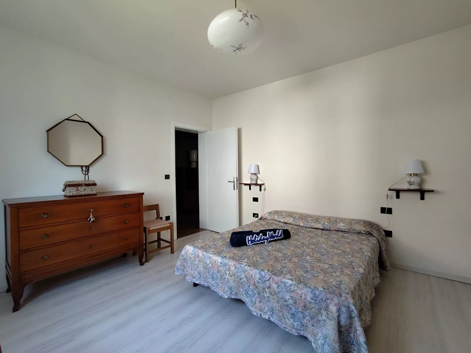 Komfort auf der Bergseite bei Holiday World-Binnen