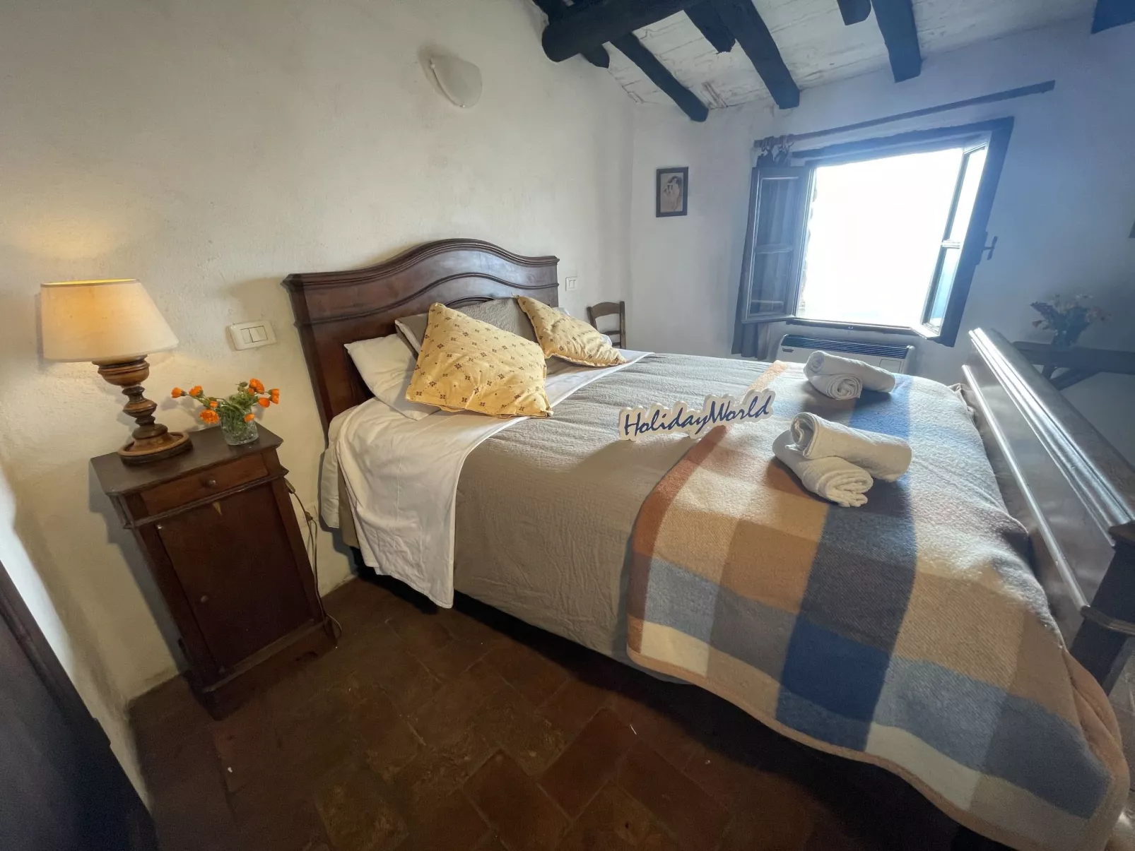 The Tower by Holiday World-Binnen