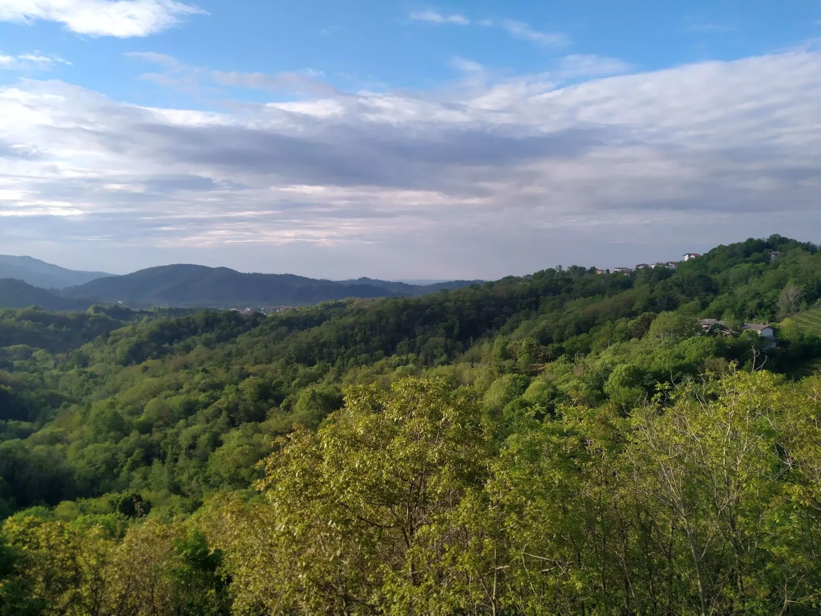 Wunderschönes Ferienhaus mit Pool und 360° Blick-Buiten
