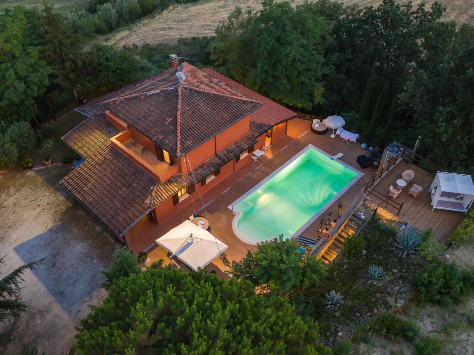 Landgut "TenutaQuarantaOlivi-Buiten