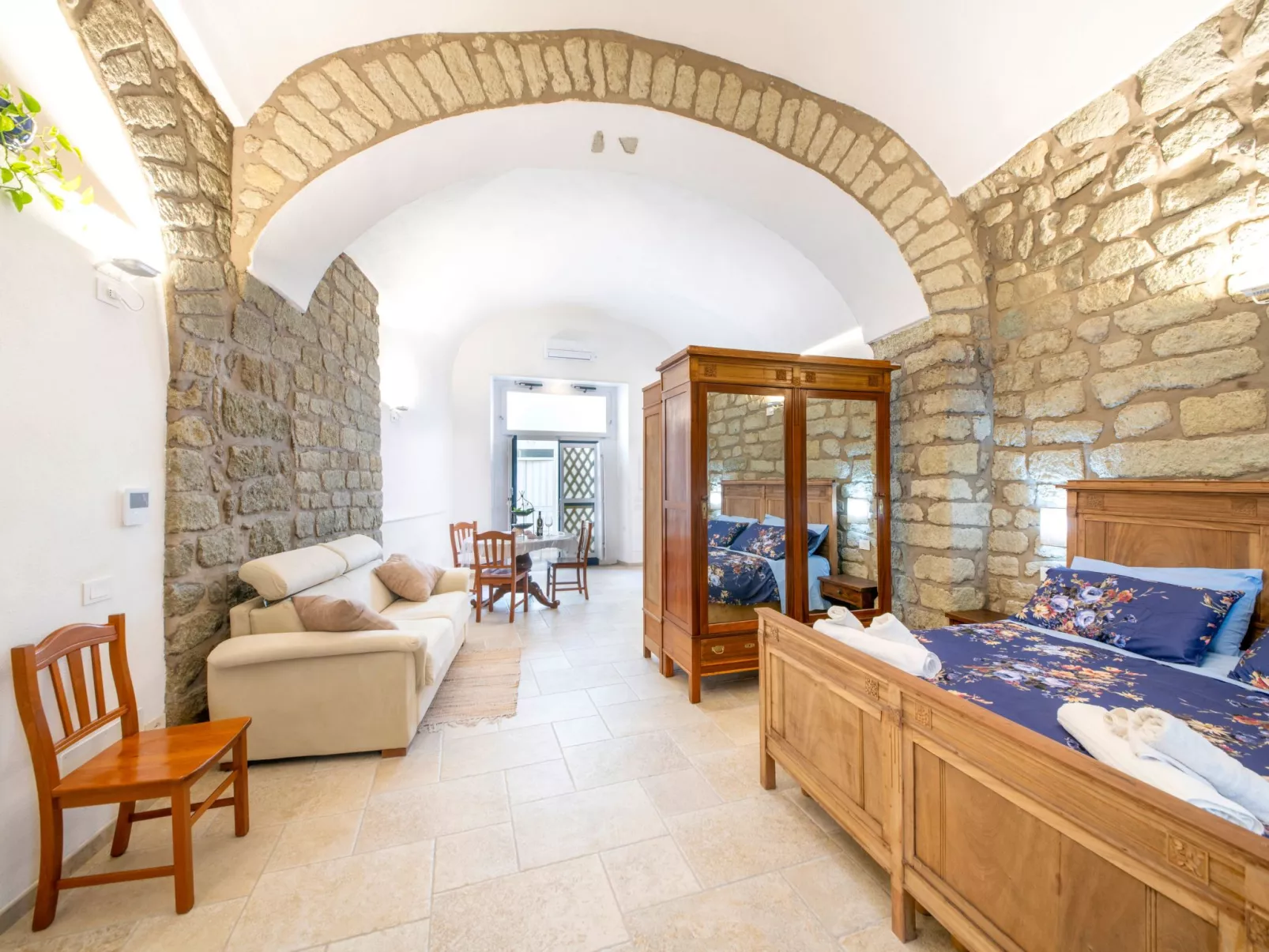 Vico Secondo Antike Ferienwohnung historisches Zentrum-Binnen