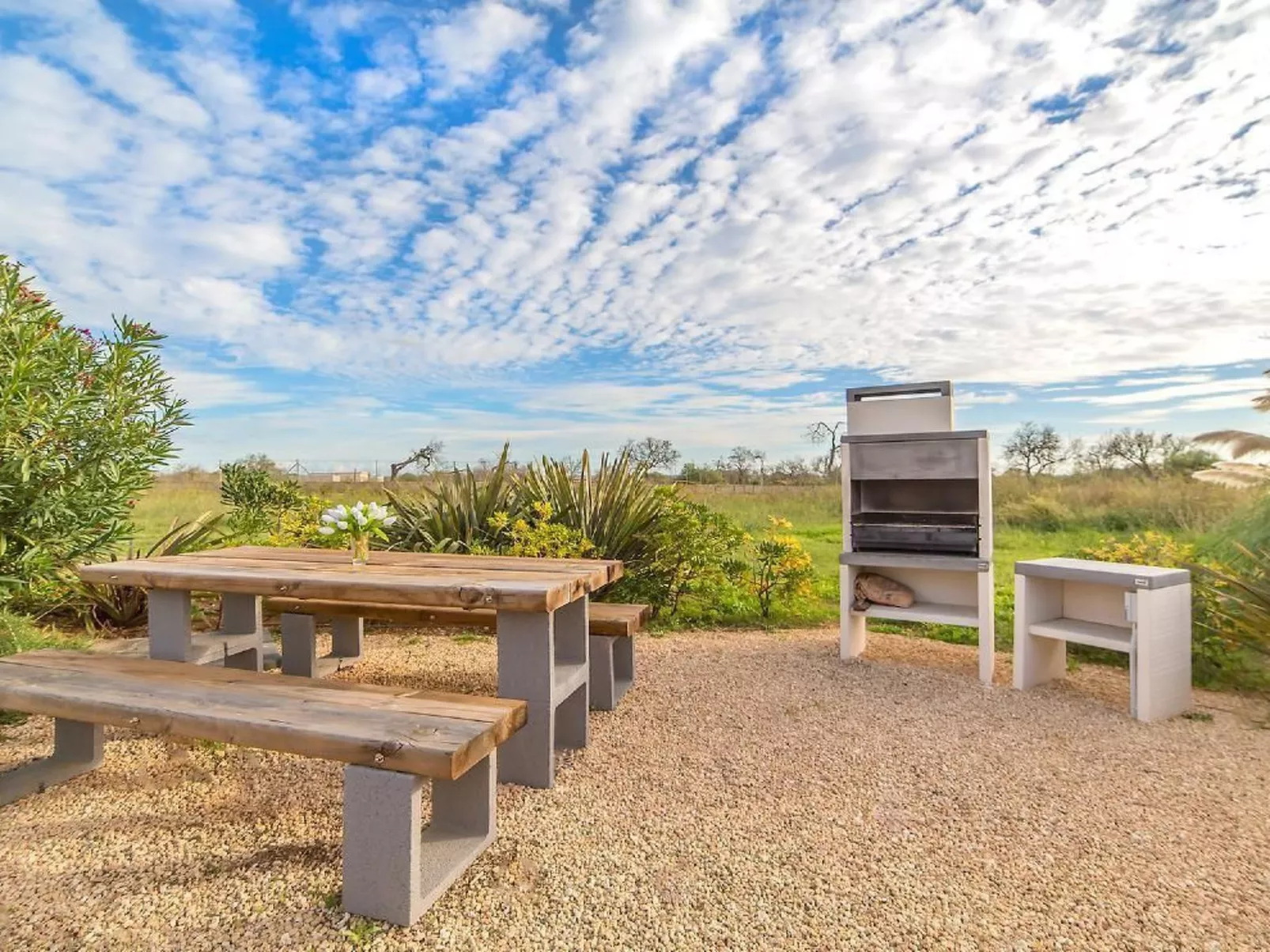 Tolles Ferienhaus in Campos mit Großem Pool-Buiten
