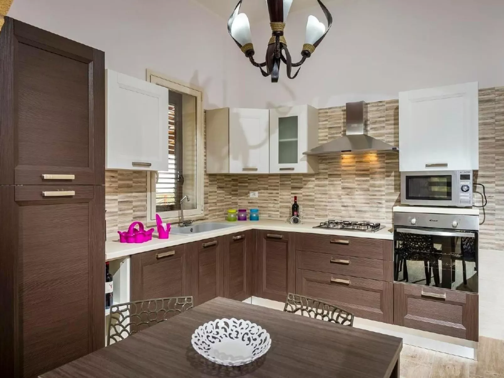 "Mare e Monti" mit eigenem Pool-Binnen