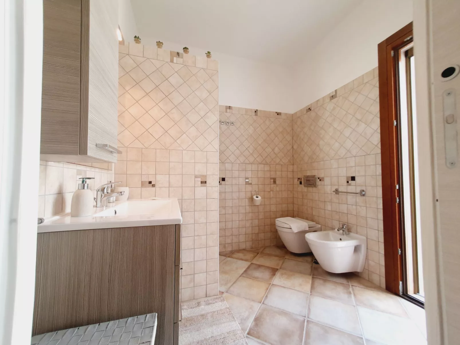 Elegantes Haus in der Nähe des Zentrums-Image-tags.info