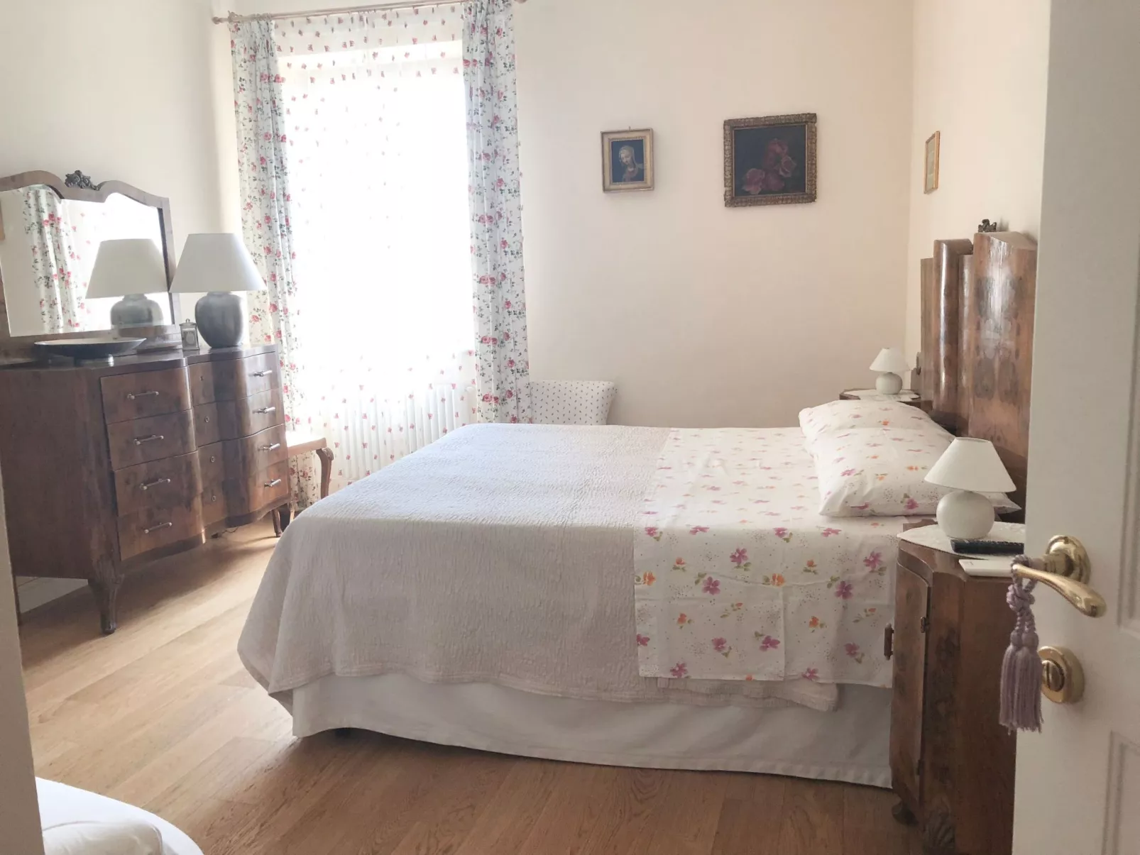 Penthouse mit Garten und privater Terrasse in Villa-Image-tags.info