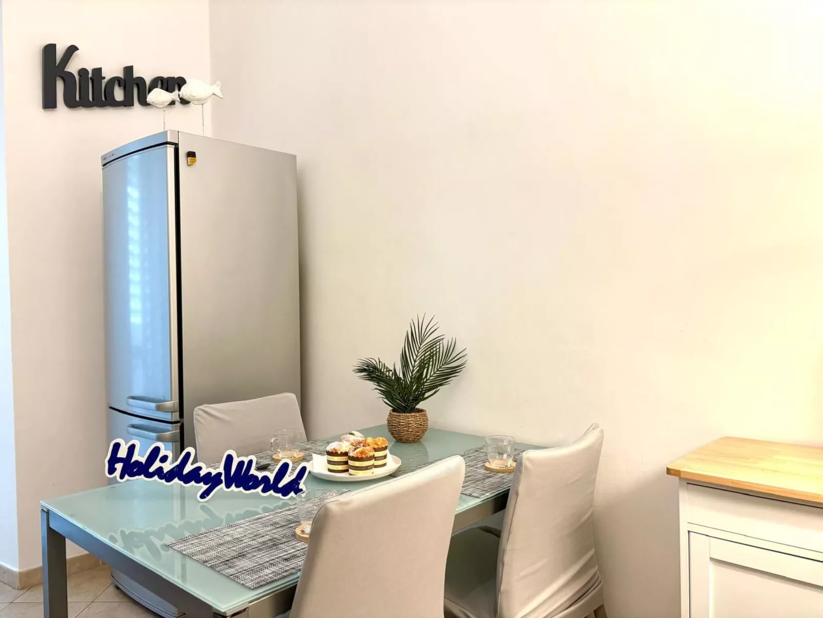 Lichter am Meer bei Holiday World