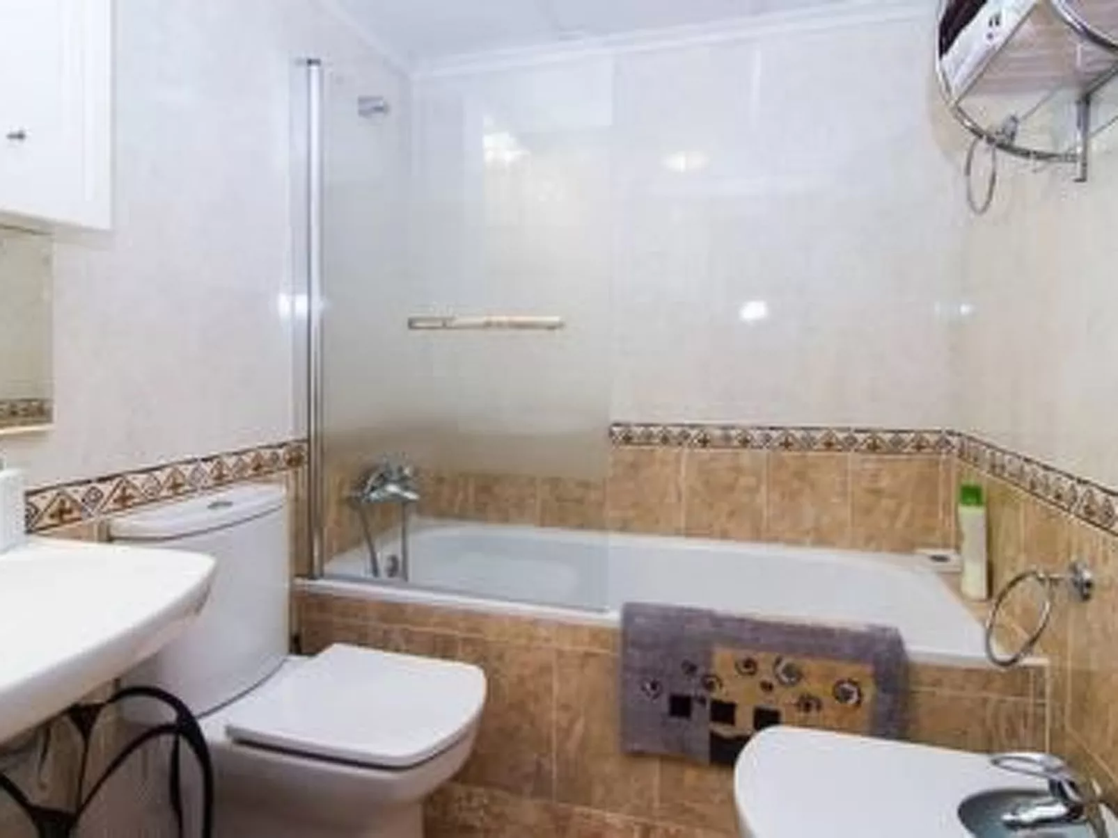 Wohnung mit Terrasse und privatem Pool-Image-tags.info