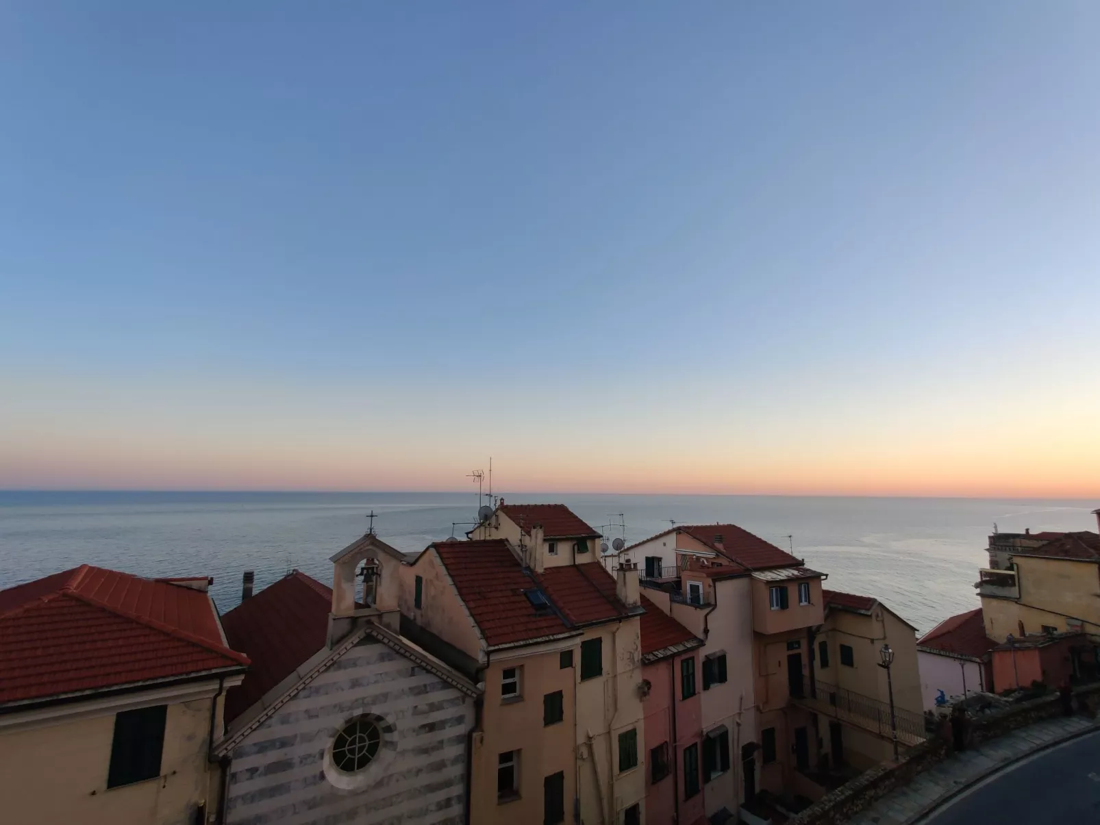 Elegantes historisches Apartment mit herrlichem Meerblick-Buiten