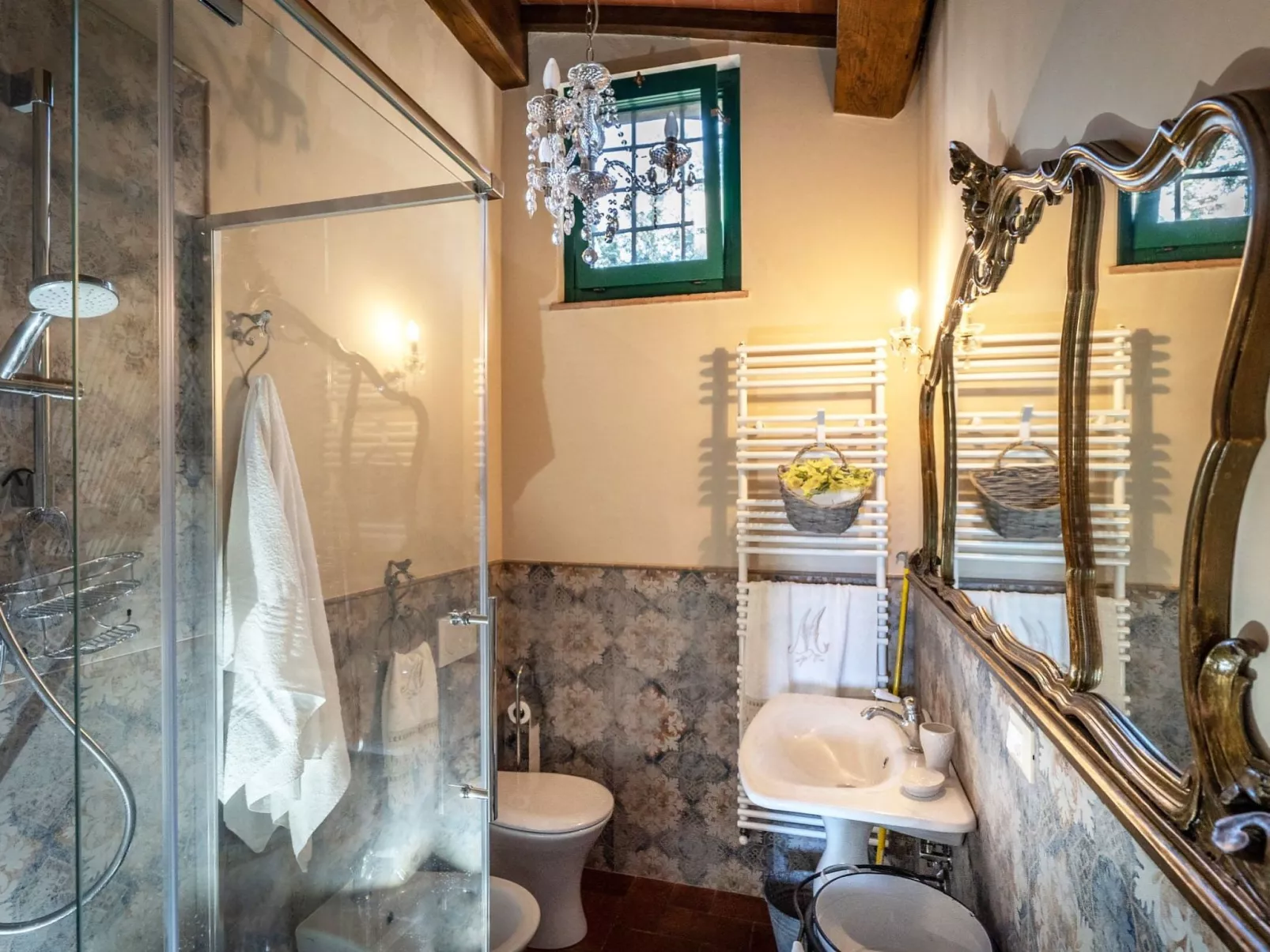 Mit Privatparkplatz - Binnen