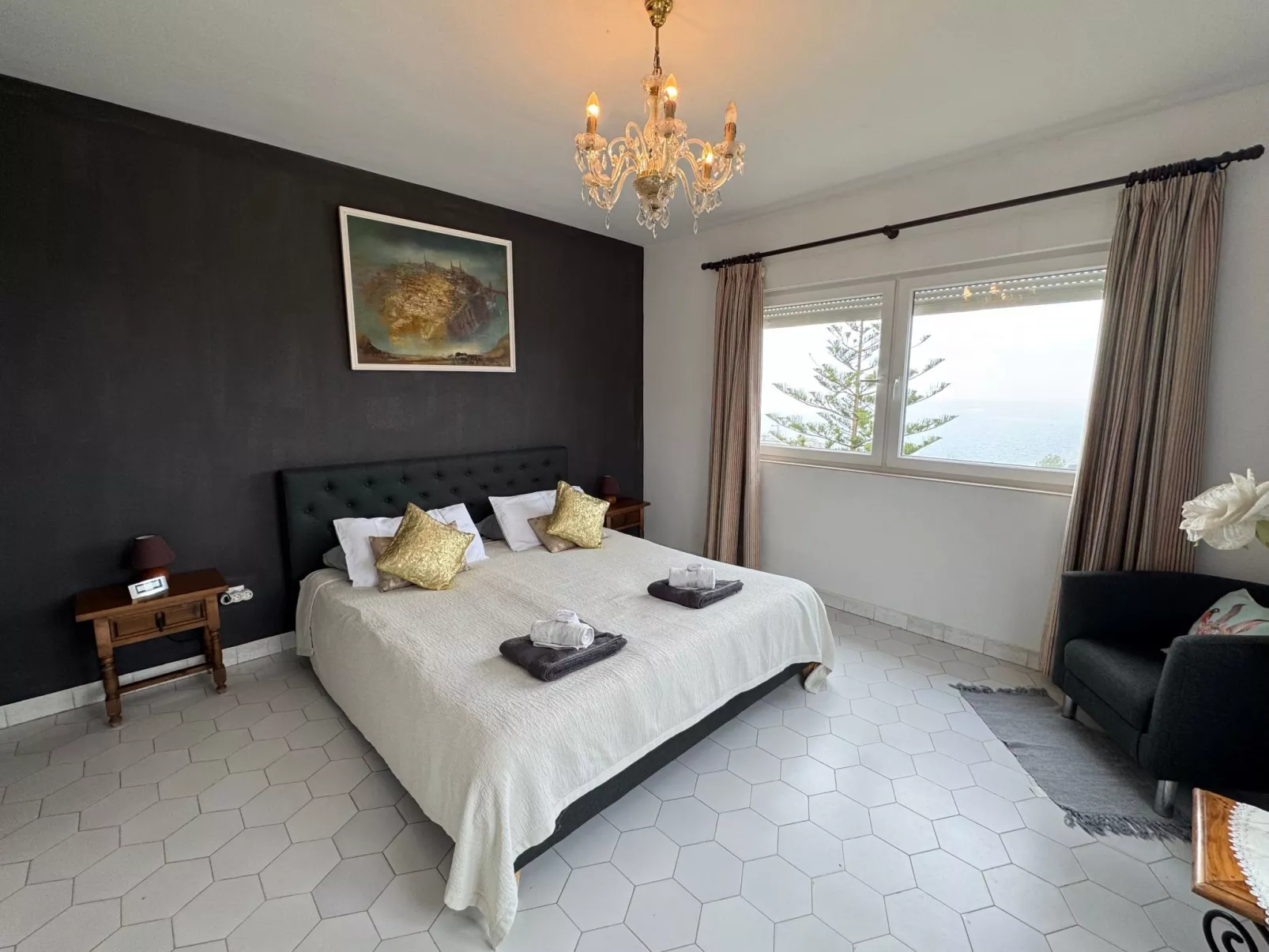 Villa Bella Vista mit Panoramablick und priv. Pool-Binnen