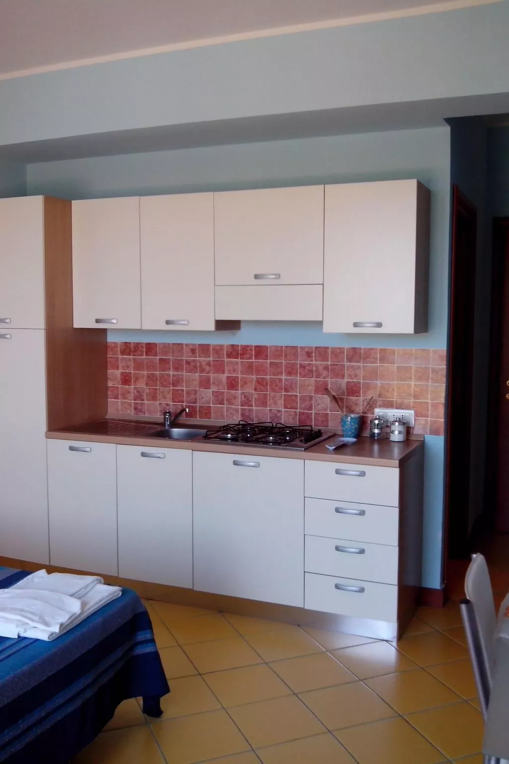 Einzimmerwohnung mit Terrasse-Binnen