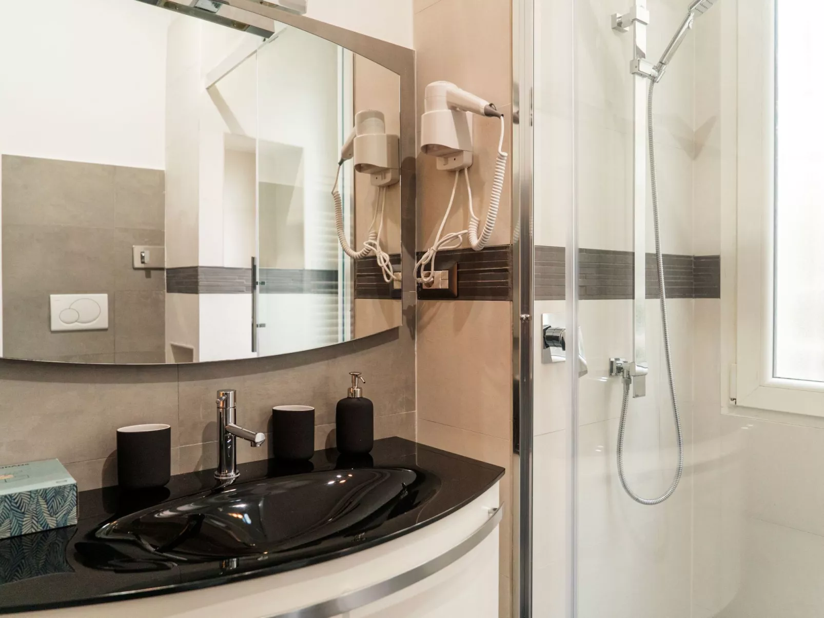 Wohnung 'Danke Vatikan'-Image-tags.info