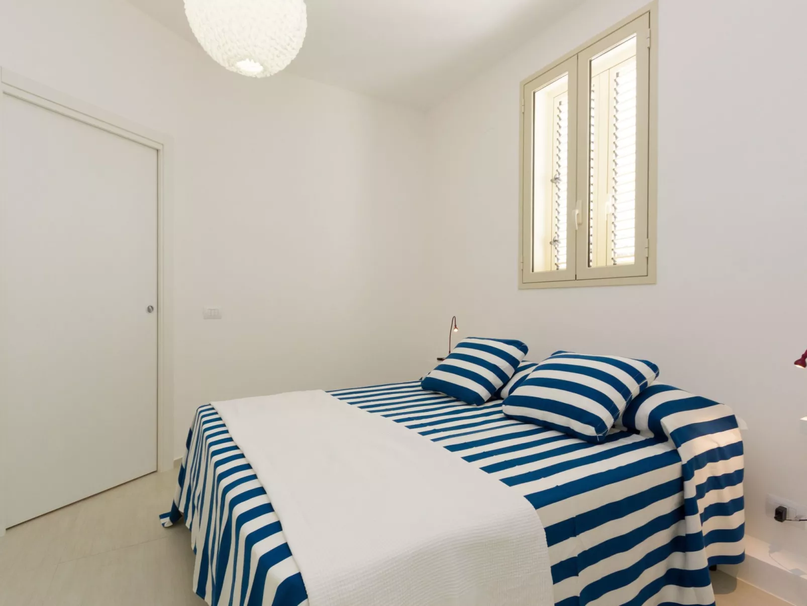 Talete, im Zentrum 40 m vom Strand entfernt-Binnen