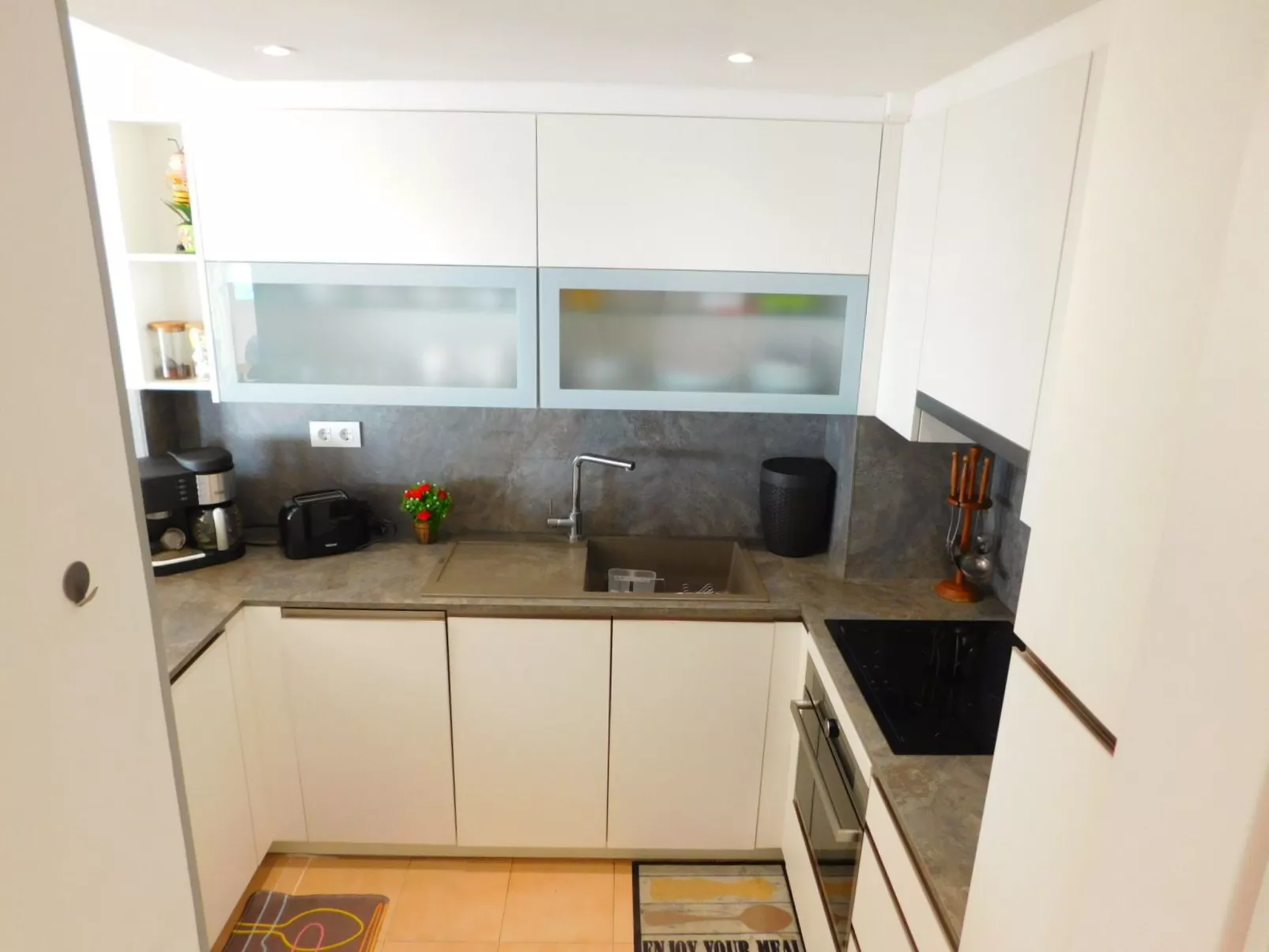 Mit großer Terrasse und Parkplatz in Salatar, Roses-Binnen