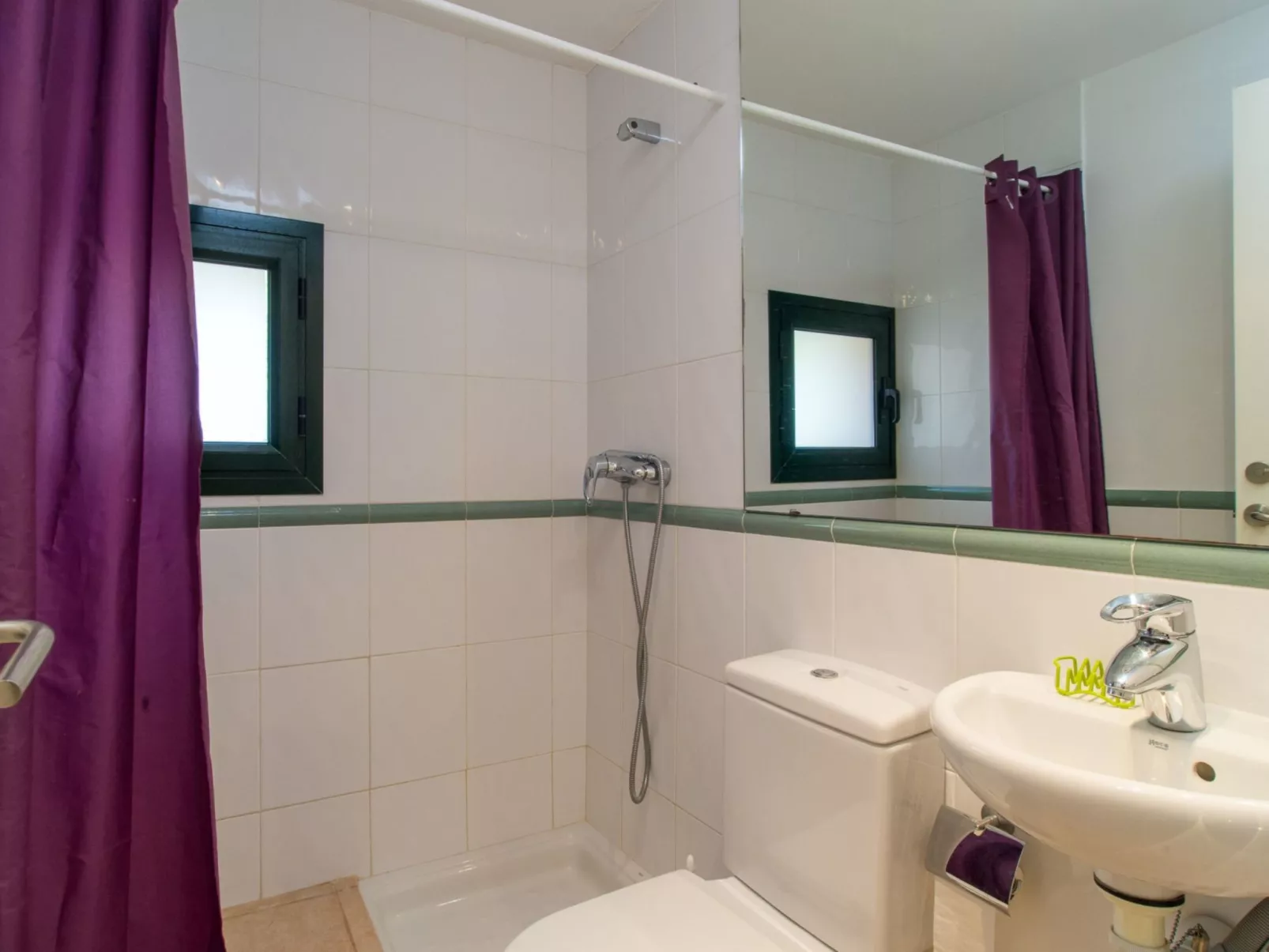 Costabravaforrent Pedró, Doppelhaushälfte für 6 Personen mit gemeinschaftlichem-Binnen