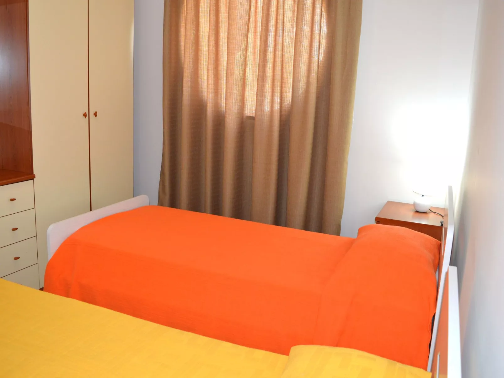 "Sicily-Etna-Taormina"-Binnen