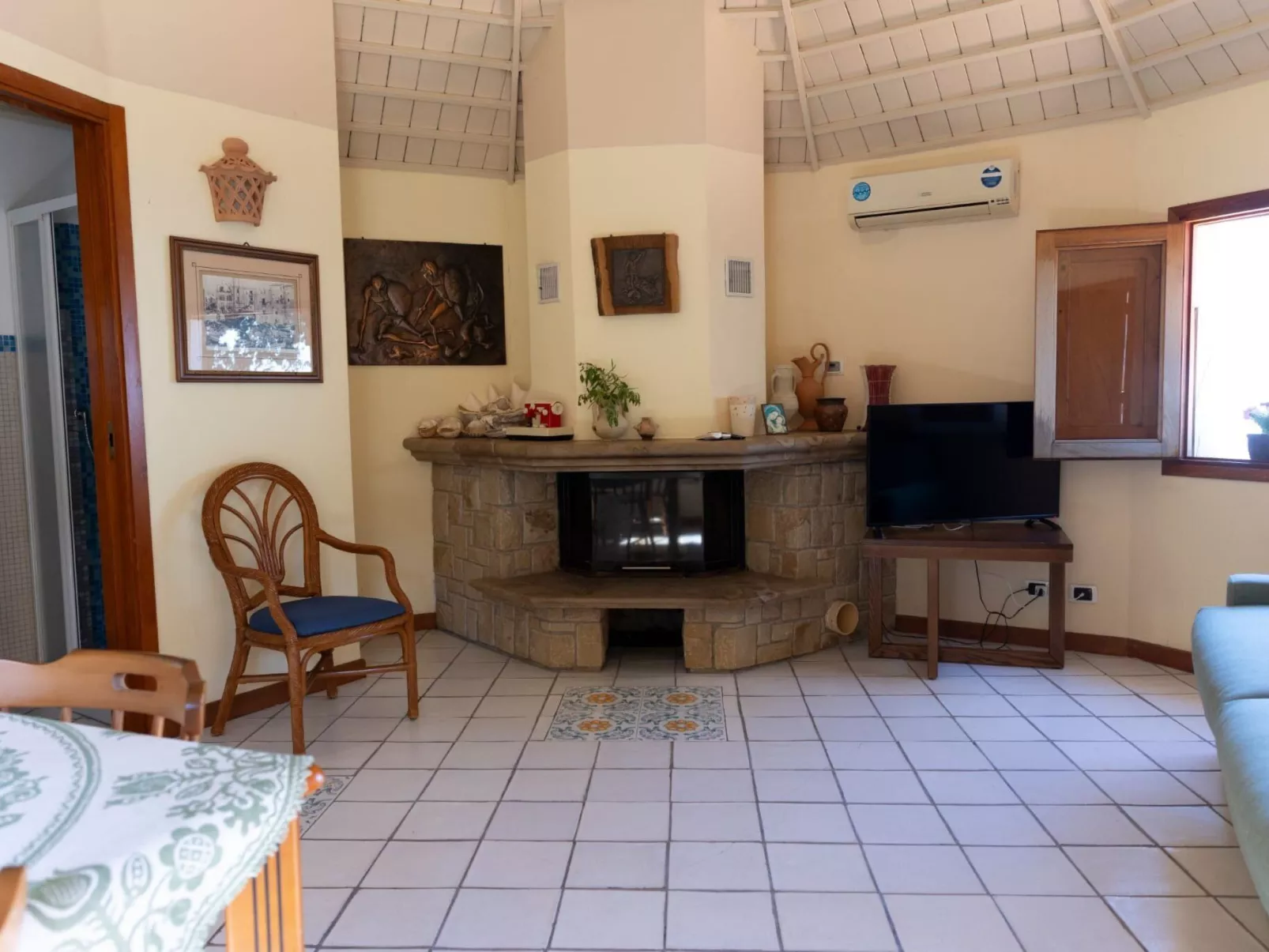 Für 10 Personen in Cefalù, Sizilien (Nordküste von Sizilien)-Binnen