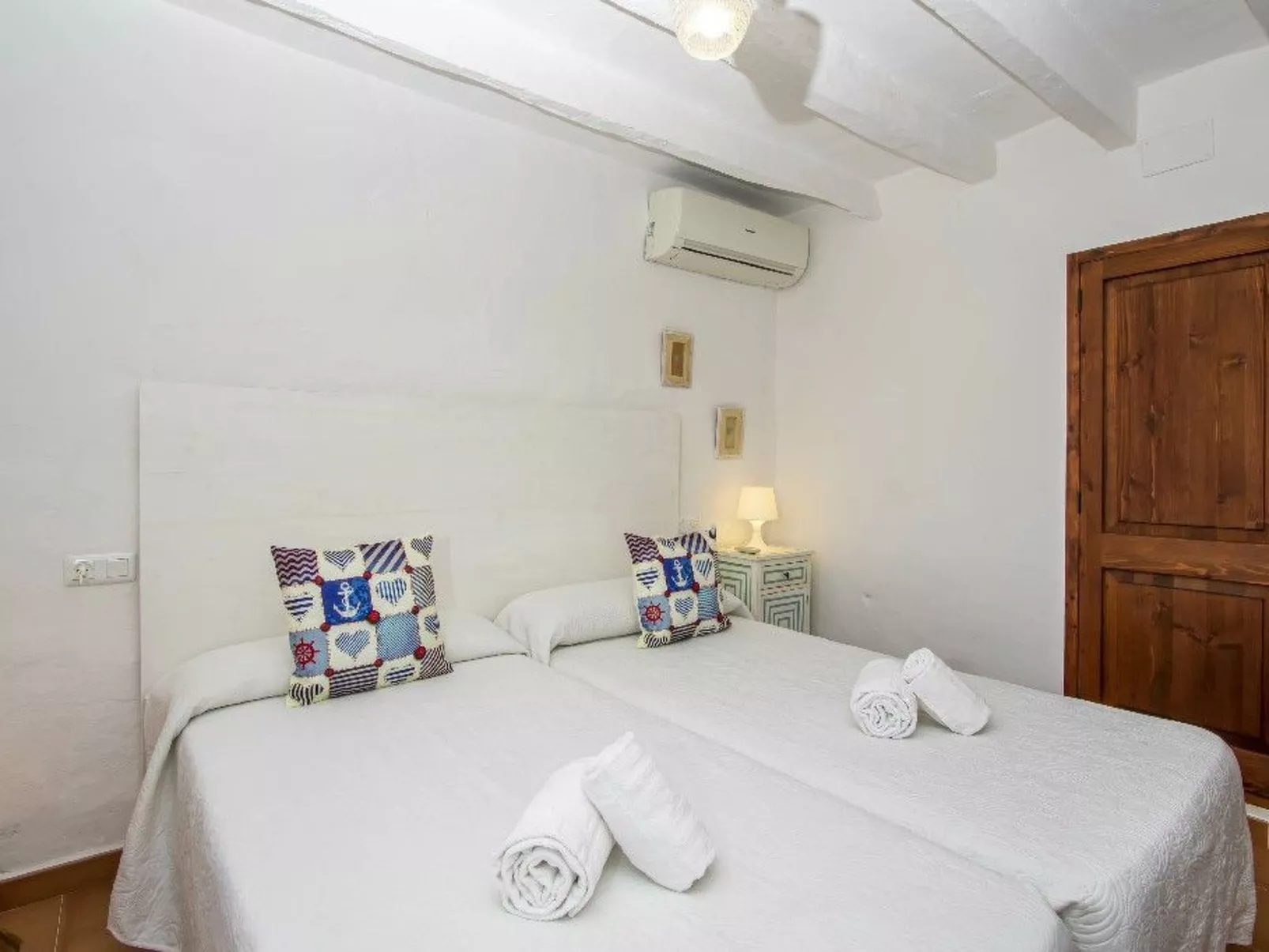 "Panada-Image-tags.info