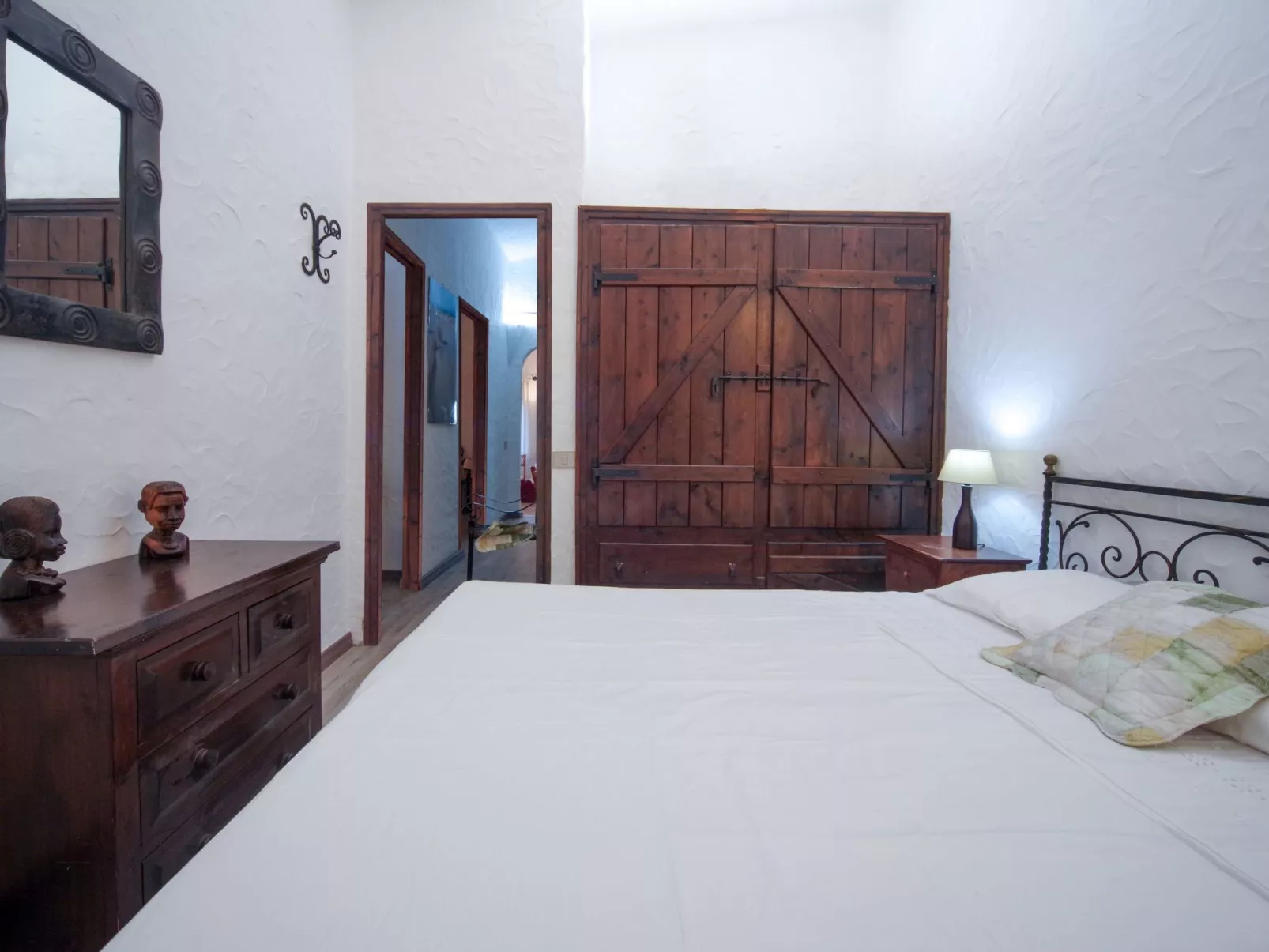 Schöne, neu renovierte Villa direkt am Strand in Costa Rei-Image-tags.info