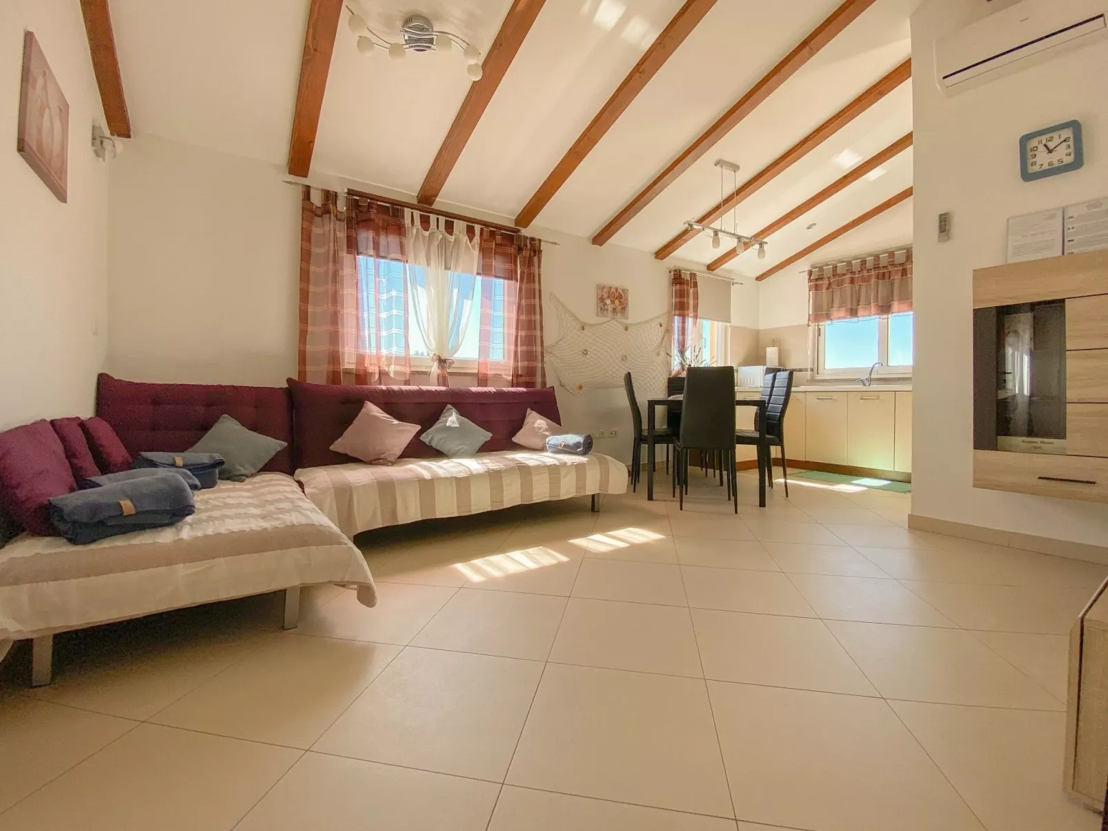 Sabina-Image-tags.info