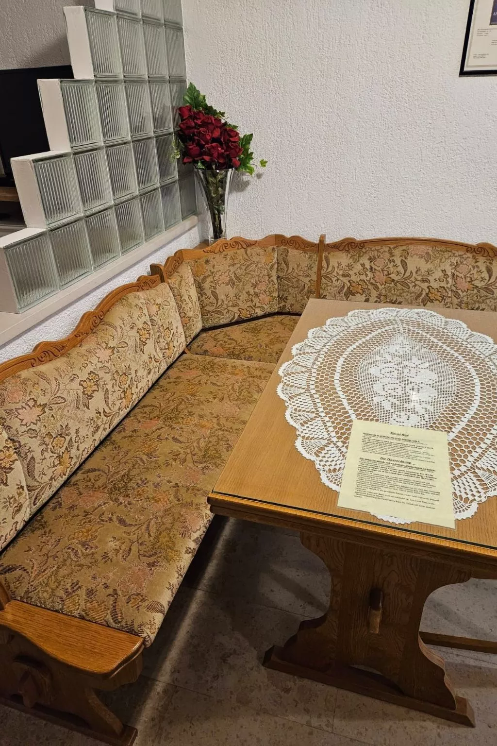 "Second" mit Terrasse-Binnen