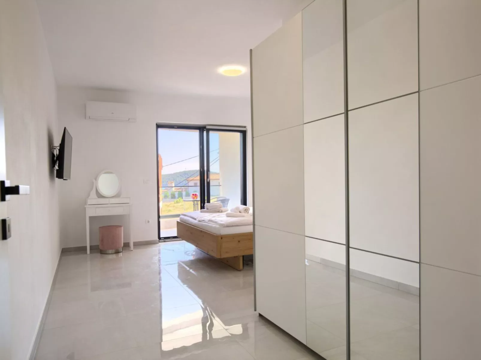 Villa Delfin mit Pool-Binnen