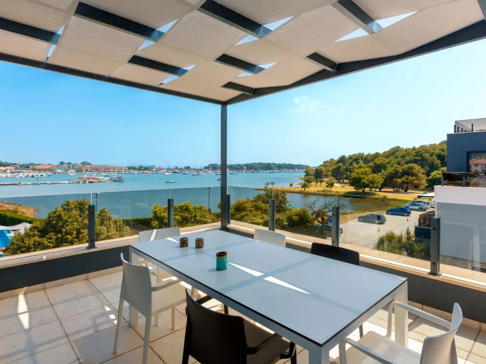 Für 6 Personen ca. 147 m&sup2; in Medulin, Istrien (Medulin und Umgebung)-Buiten