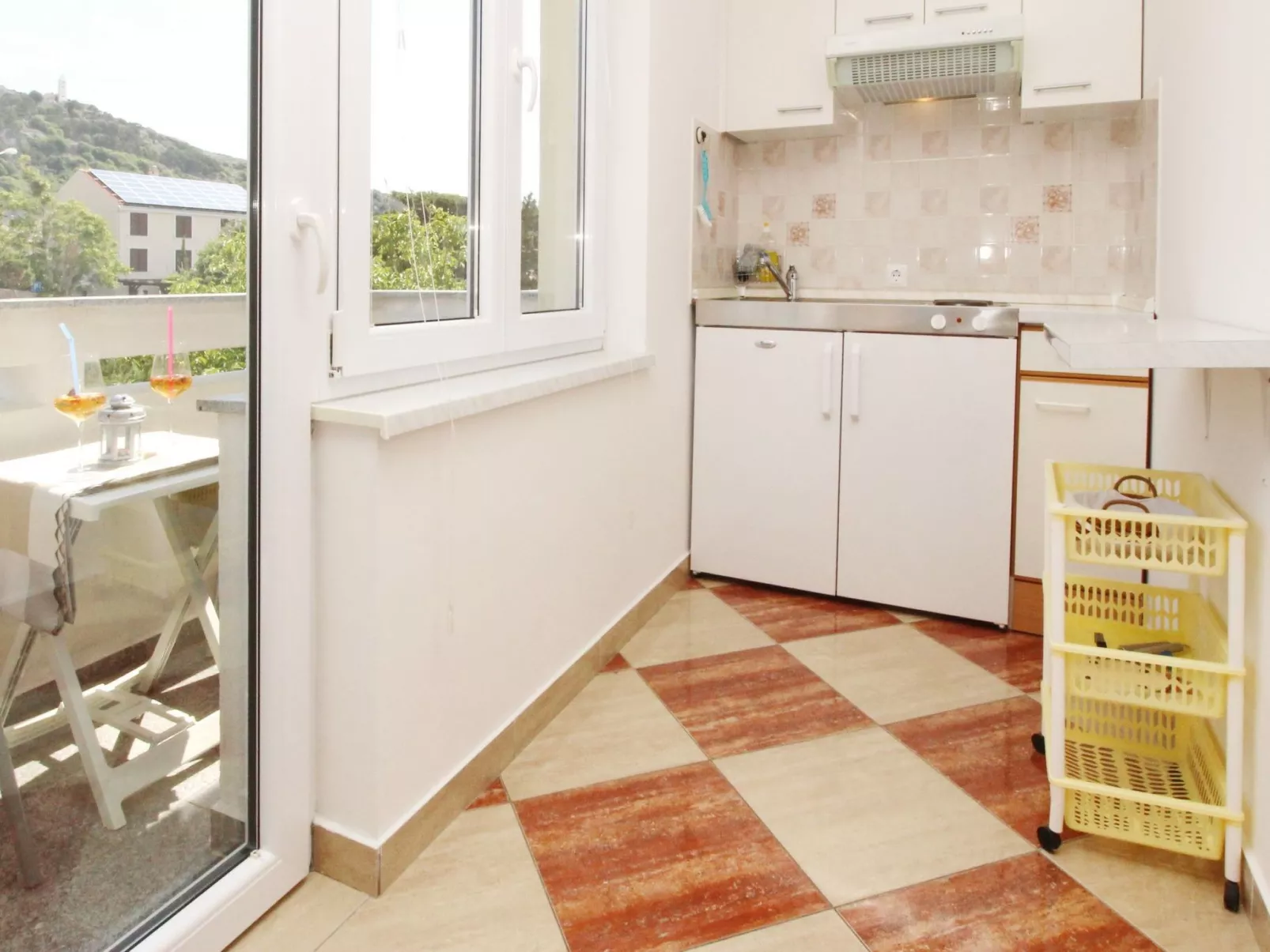 Modern eingerichtete Apartment ideal für junge Paaren im Zentrum von Baska