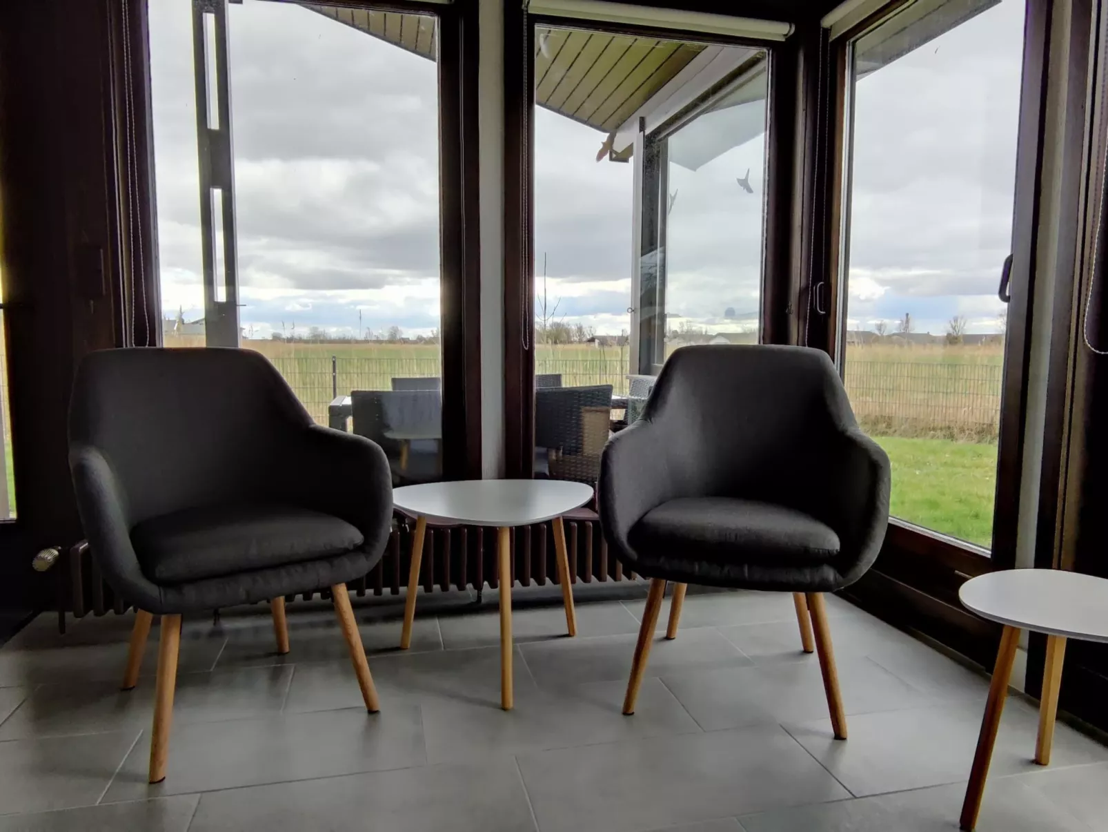 Haus F 21, Randlage mit Wiesenweitblick eingezäu-Buiten