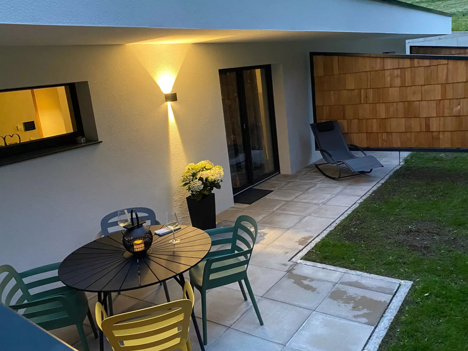 Appartement in Schönwies mit Garten und Terrasse-Buiten