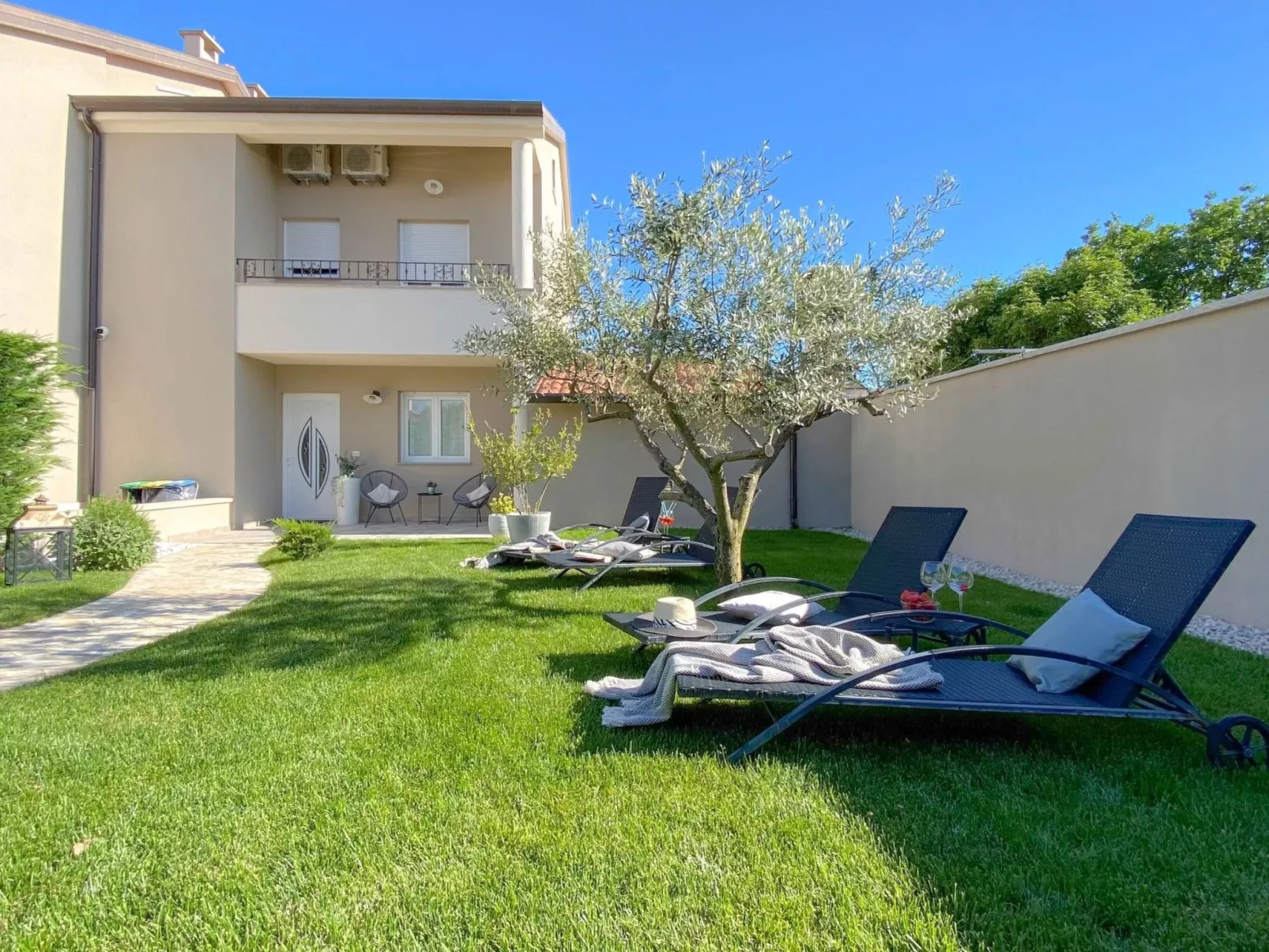 Mit Privatpool für 6 Personen ca. 105 m&sup2; in Bužinija, Adriaküste Kroatien-Buiten