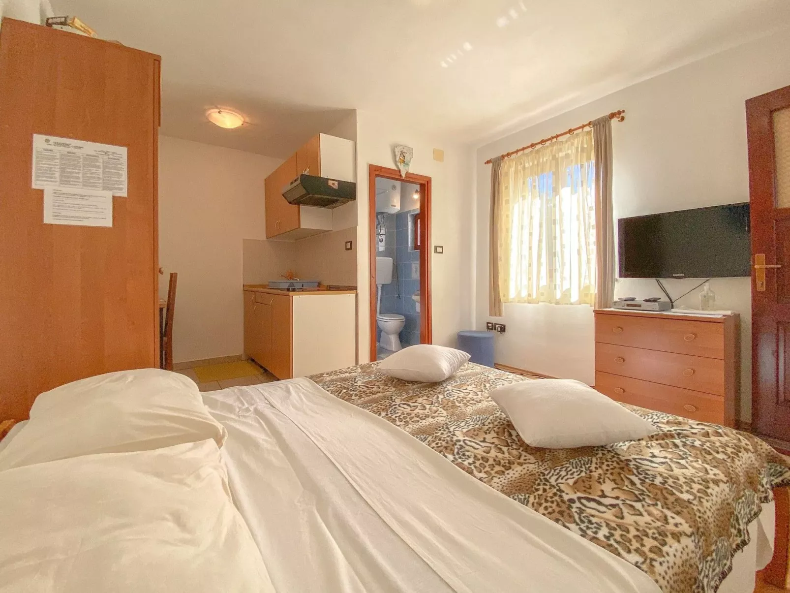 Für 2 Personen ca. 20 m&sup2; in Novigrad, Adriaküste Kroatien (Westküste von I-Image-tags.info