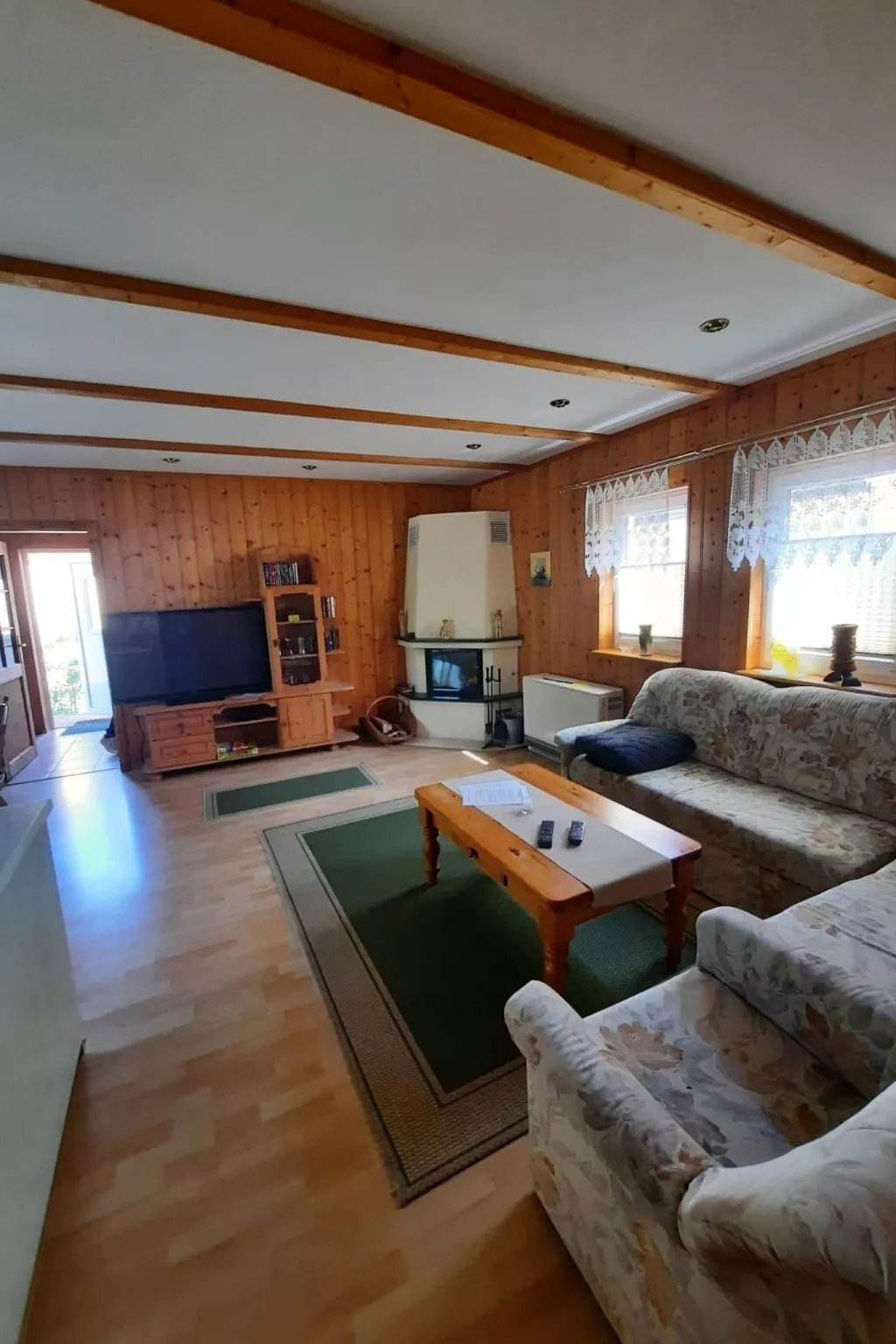 In Dahmen Terrasse und Grill-Binnen