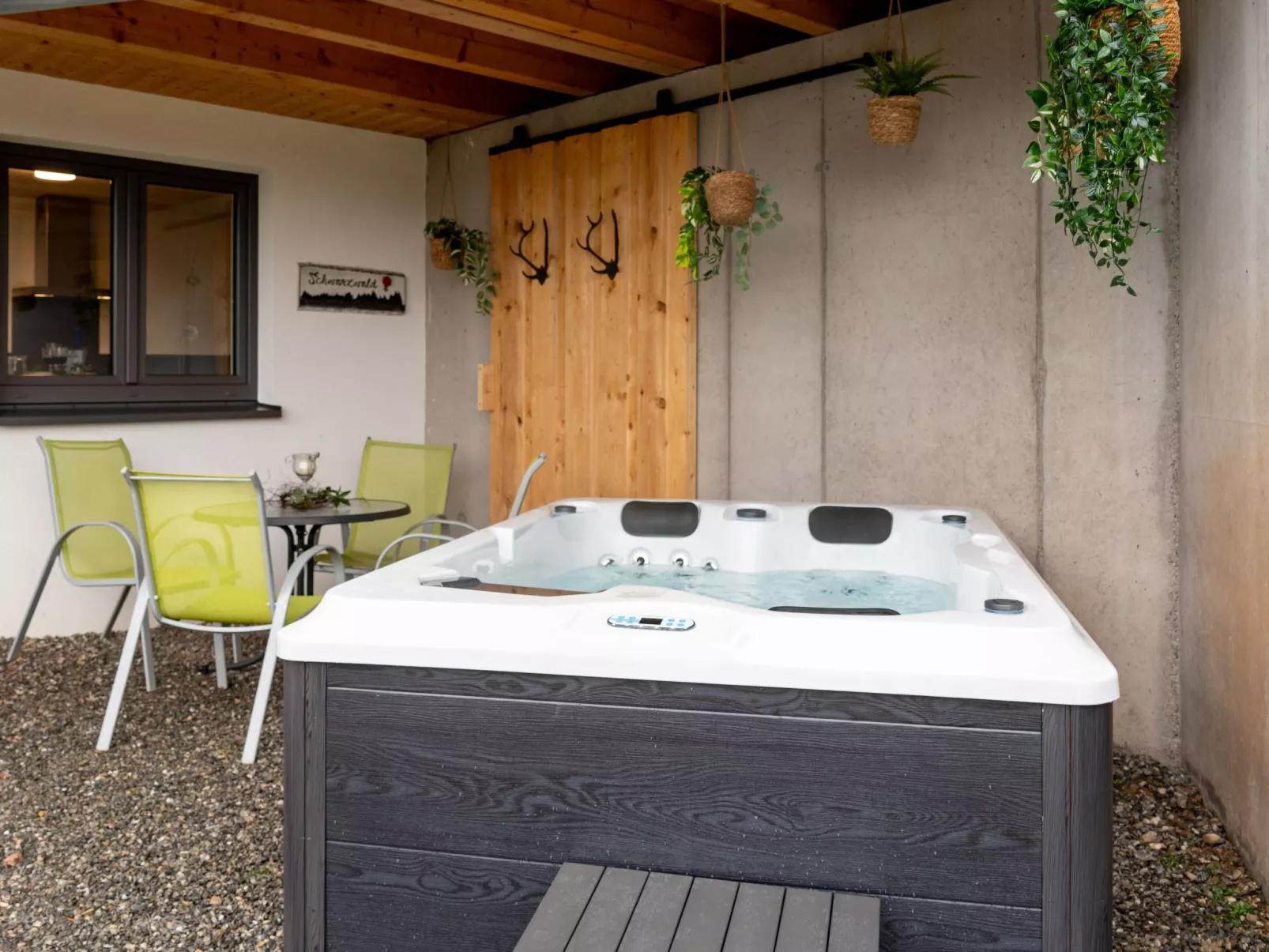 FeWo mit Whirlpool und Infrarotsauna-Buiten