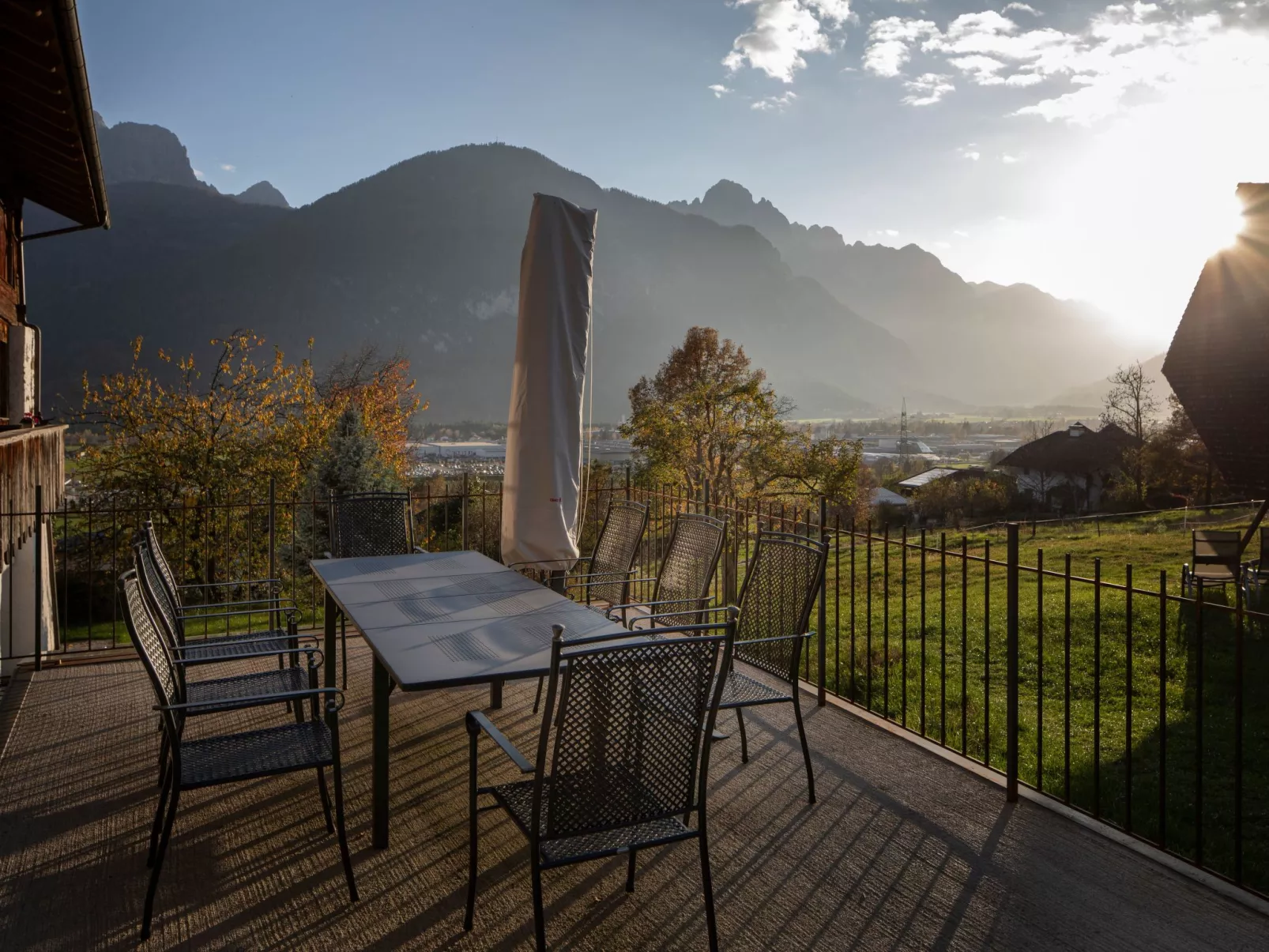 - Ufogel-Image-tags.info