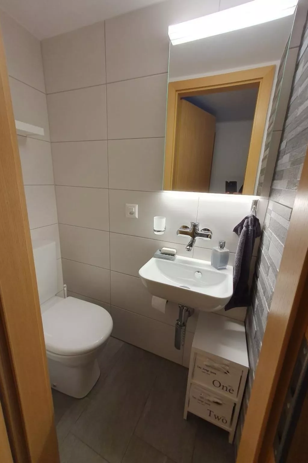 In einem heimeligen Berner-Stöckli-Binnen