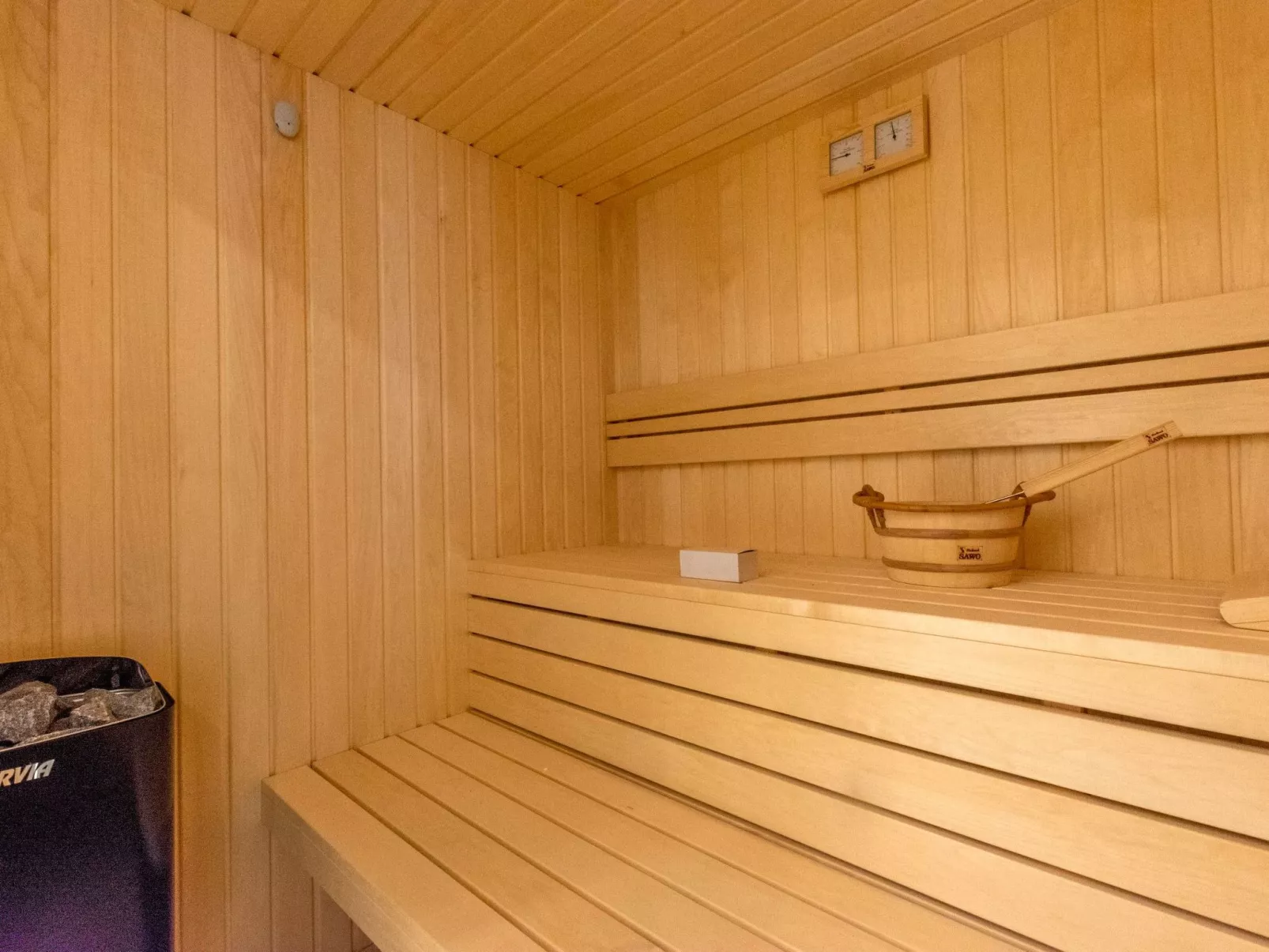 In Dugopolje mit Privatem Pool-Binnen