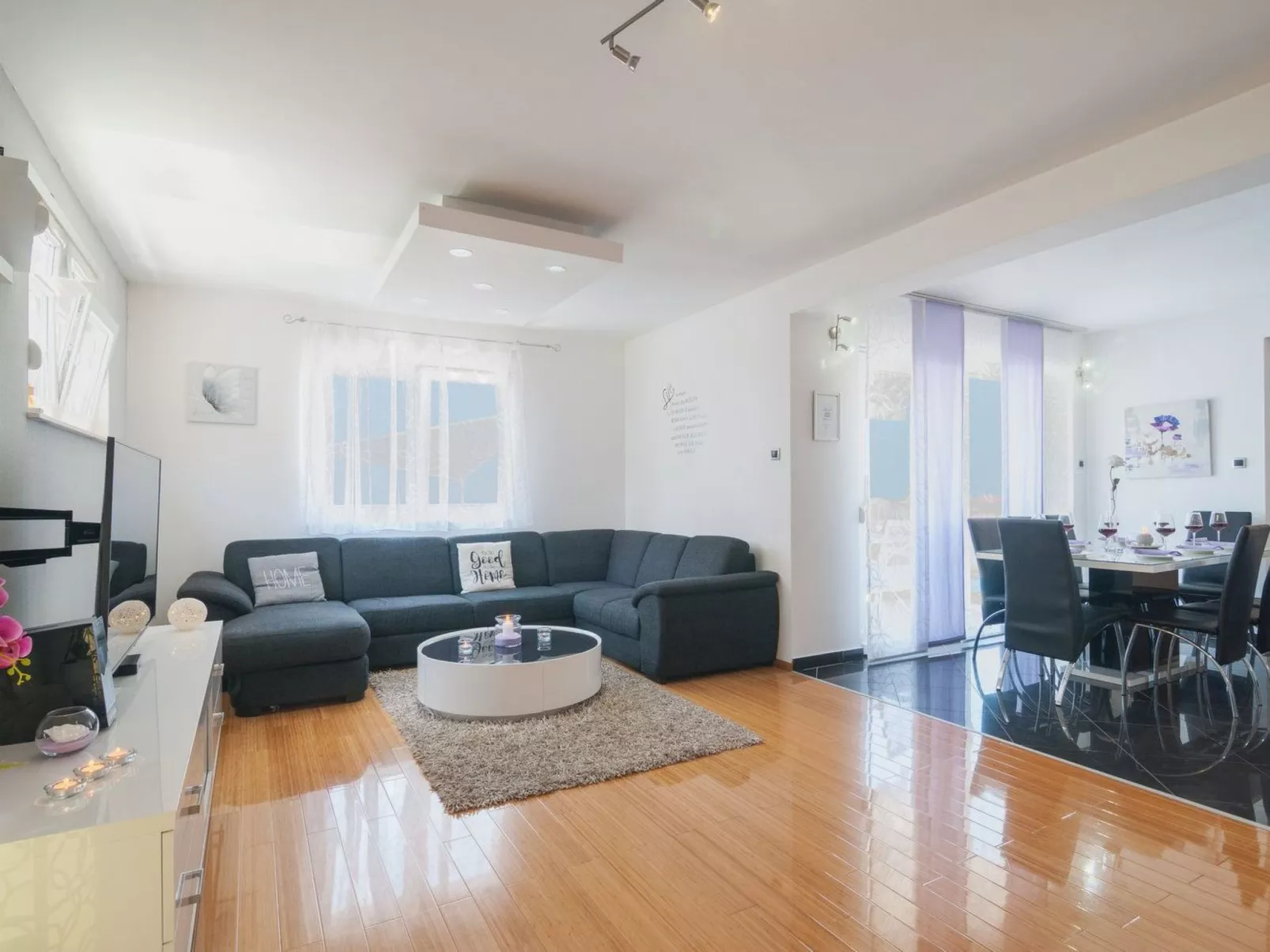 Villa "Roko" mit Whirlpool-Binnen